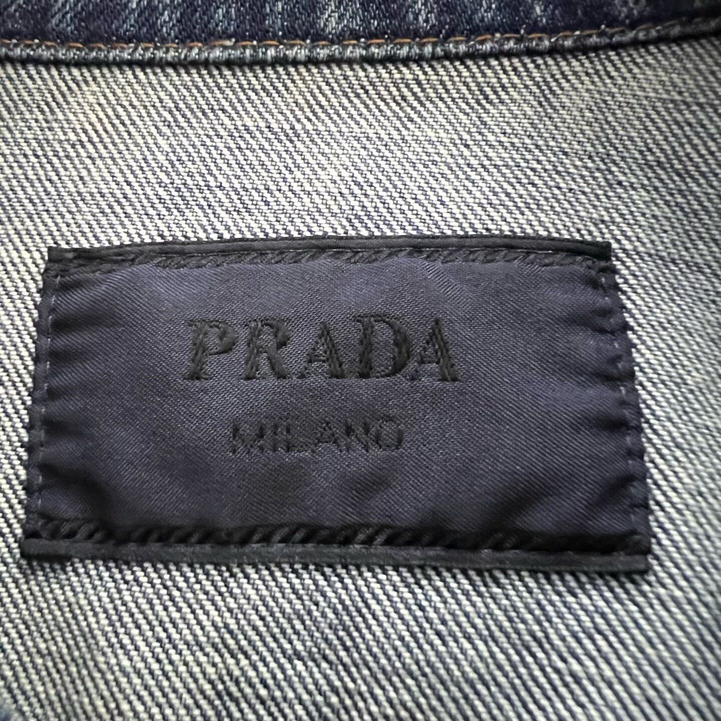 Prada Prada Triangle Logo Denim Shirt Size L Size US L / EU 52-54 / 3 - 4 Thumbnail