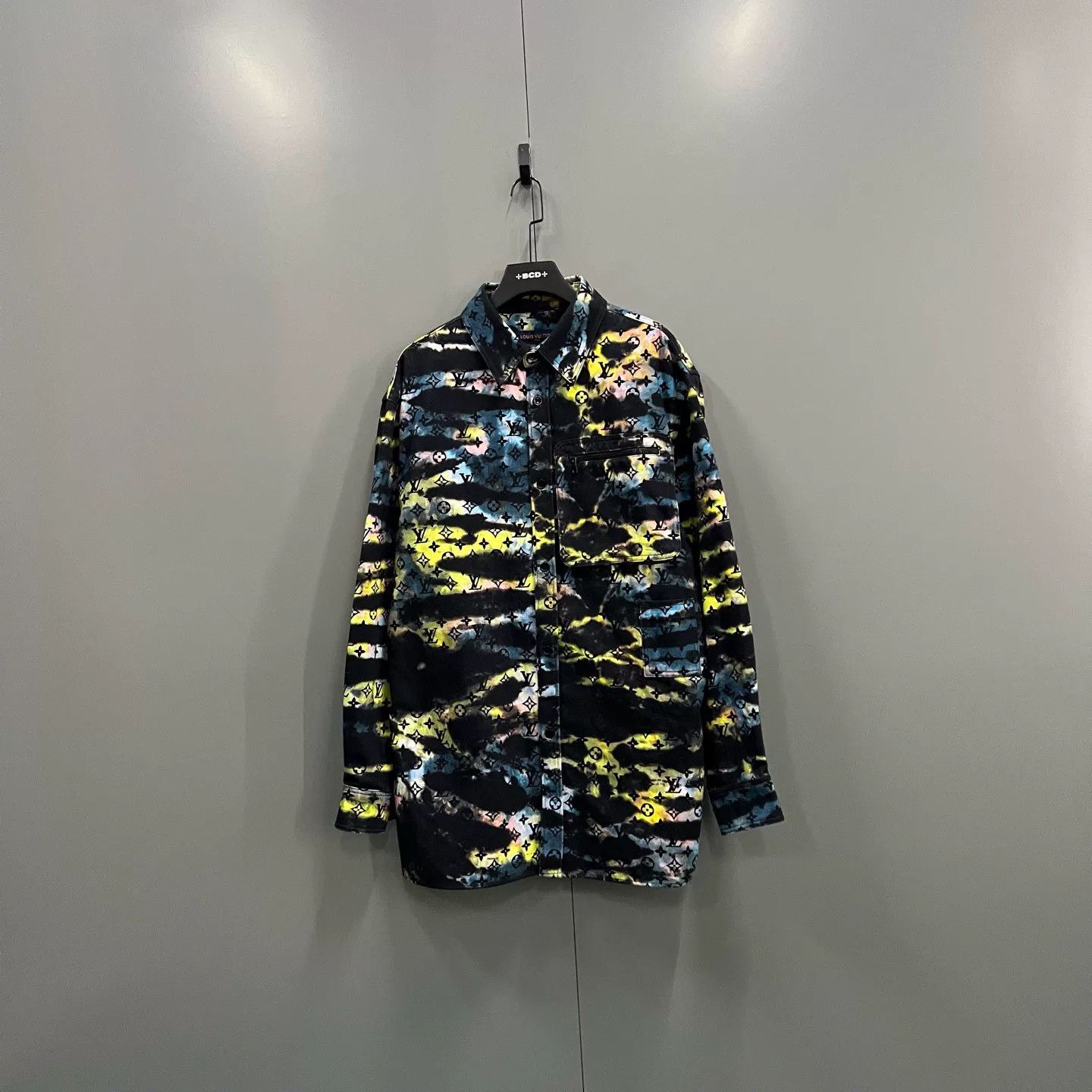 Louis Vuitton Louis Vuitton Monogram Tie-Dye Denim Shirt Size XXL Size US XXL / EU 58 / 5 - 2 Thumbnail