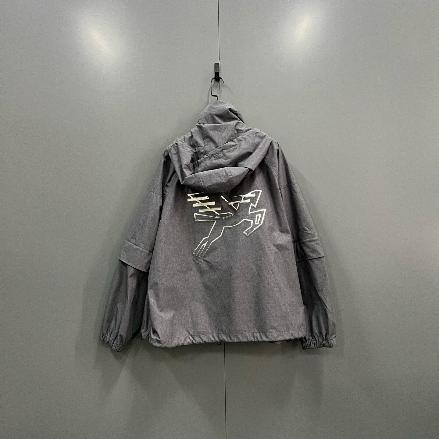 Louis Vuitton Louis Vuitton Logo Patch Hooded Jacket Size XXL Size US XXL / EU 58 / 5 - 3 Thumbnail