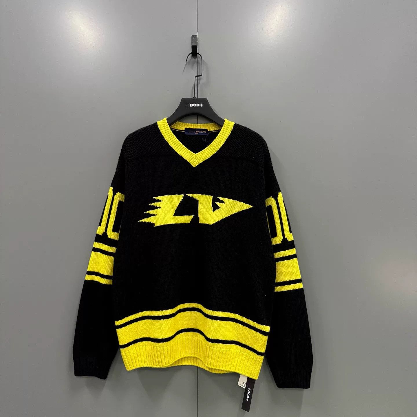 Louis Vuitton Louis Vuitton Intarsia Logo Sweater Size M Size US M / EU 48-50 / 2 - 2 Thumbnail
