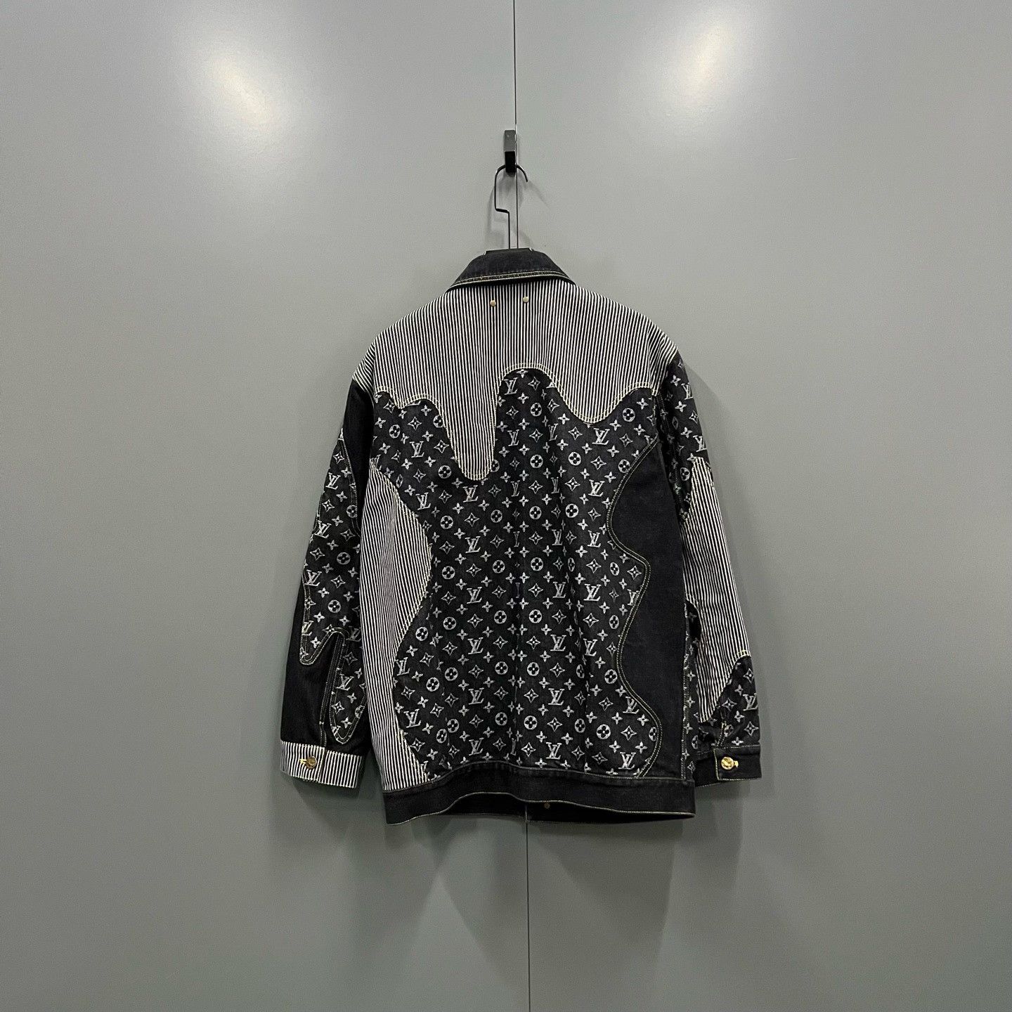 Louis Vuitton Louis Vuitton Monogram Denim Jacket Size 50 Size US M / EU 48-50 / 2 - 3 Thumbnail