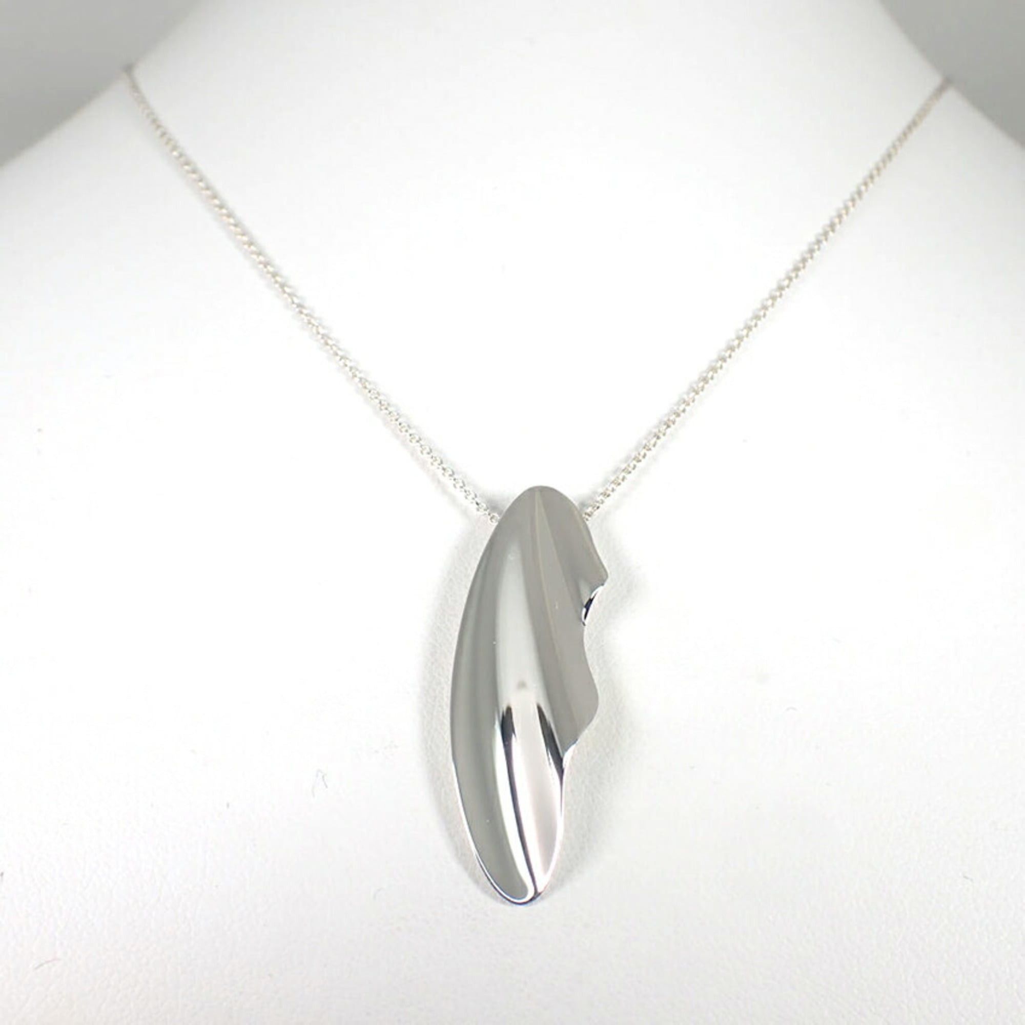 Tiffany & Co. TIFFANY & Co. 925 Elsa Peretti Feather Pendant Necklace Size ONE SIZE - 3 Thumbnail
