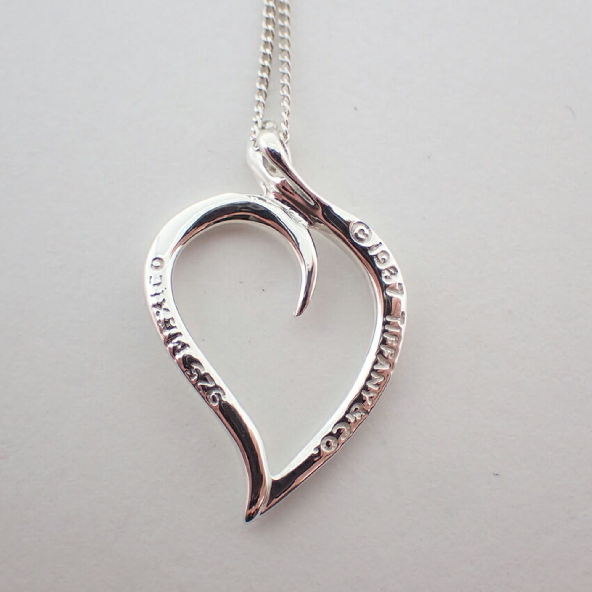Tiffany & Co. TIFFANY & Co. 925 Elsa Peretti Leaf Pendant Size ONE SIZE - 7 Thumbnail
