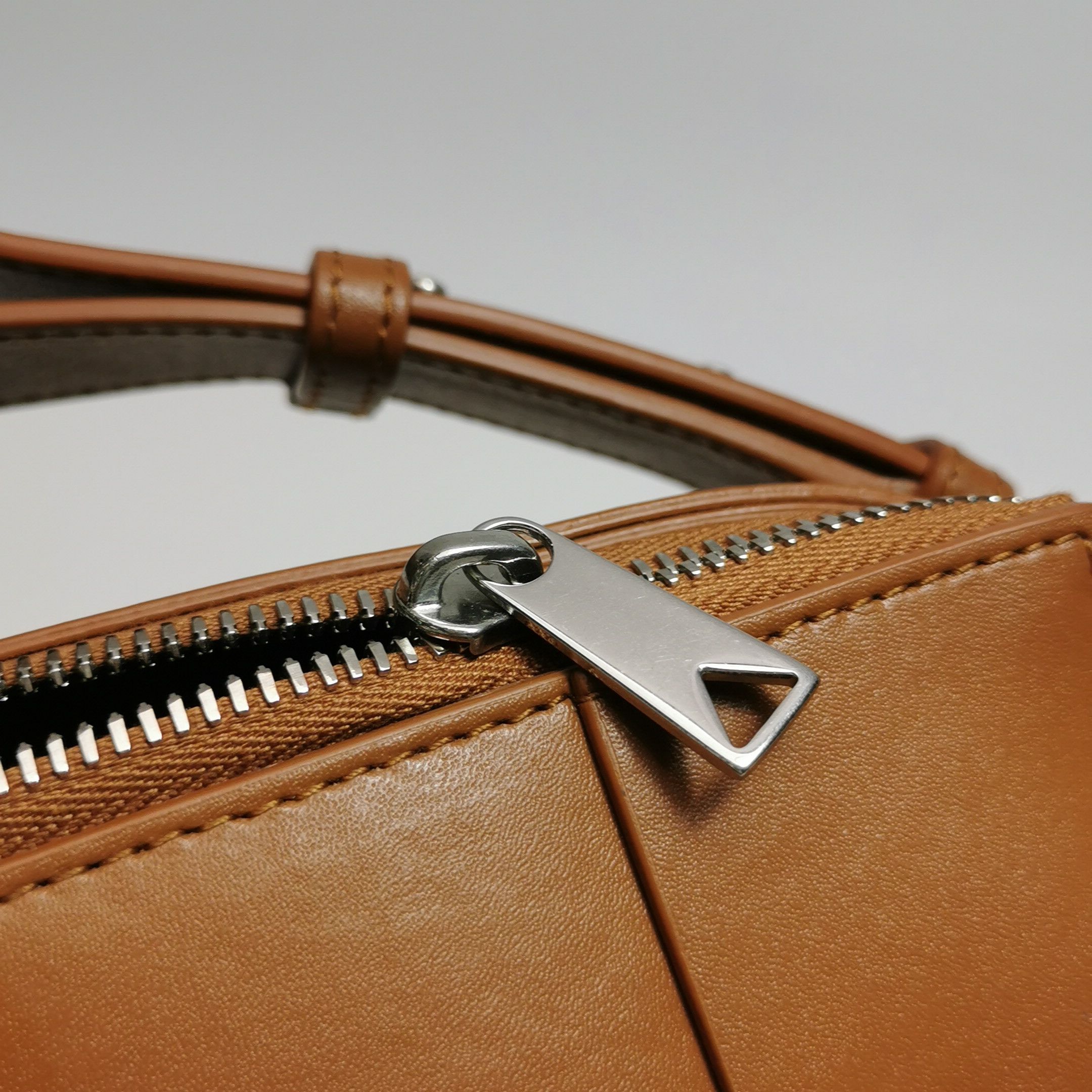 Bottega Veneta Bottega Veneta Women os Crossbody Bags Size ONE SIZE - 10 Thumbnail