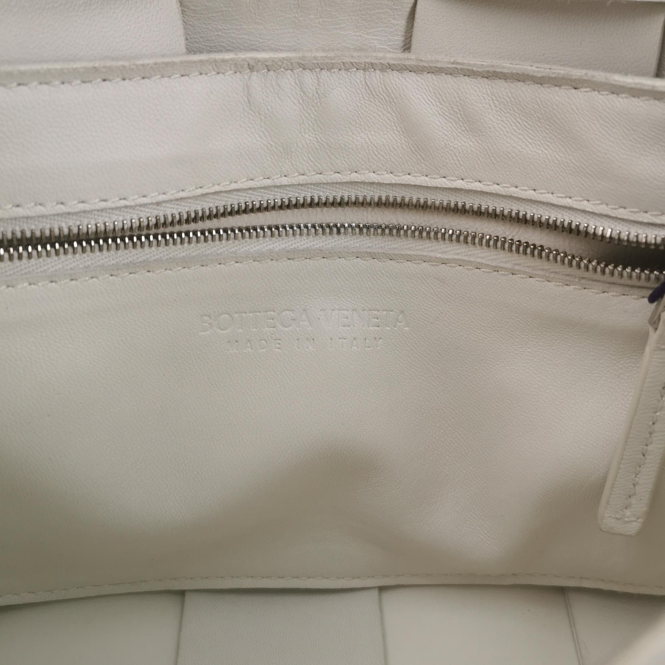 Bottega Veneta Bottega Veneta Women os Shoulder Bags Size ONE SIZE - 8 Thumbnail