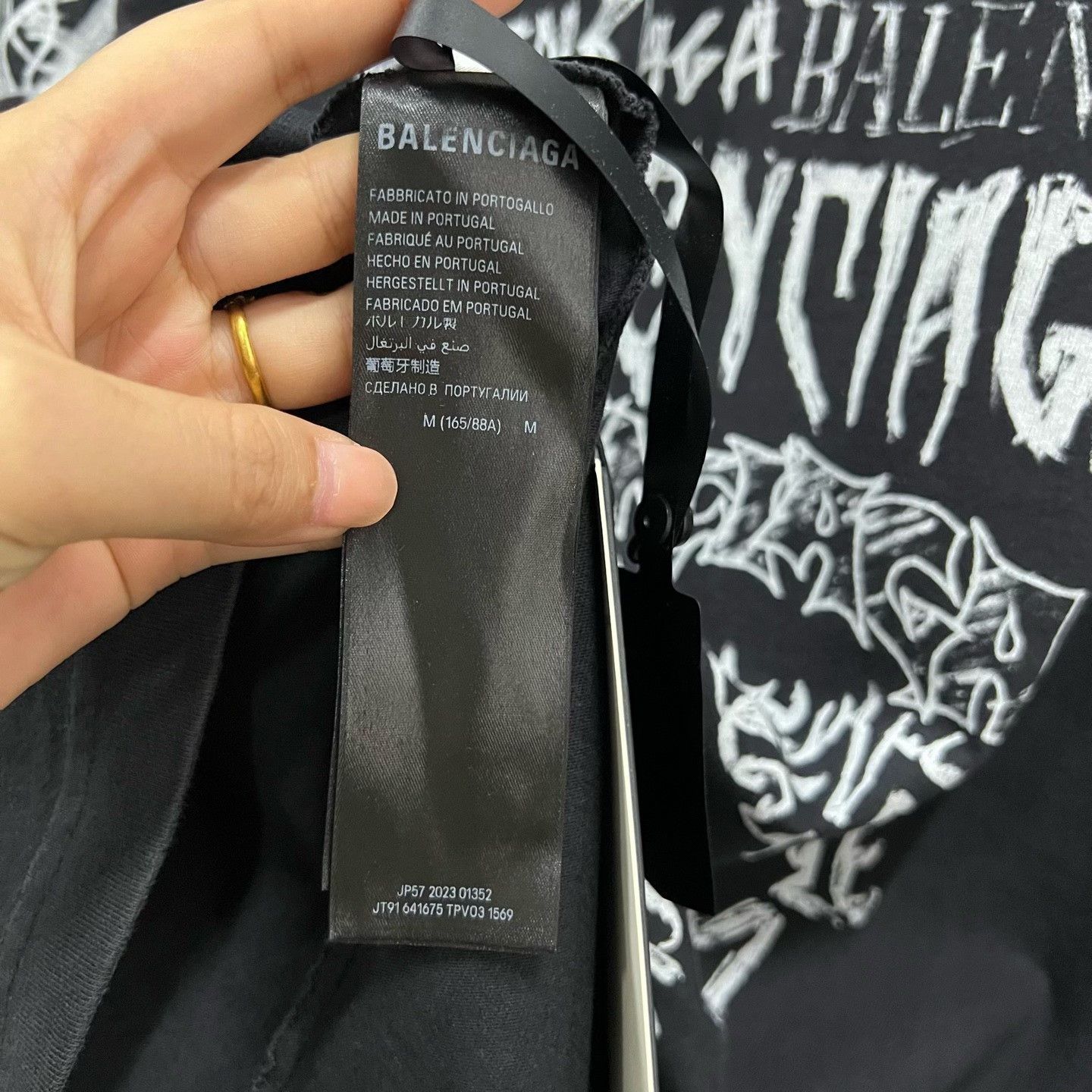 Balenciaga Balenciaga DIY Metal Graphic T-Shirt Size M Size US M / EU 48-50 / 2 - 5 Thumbnail