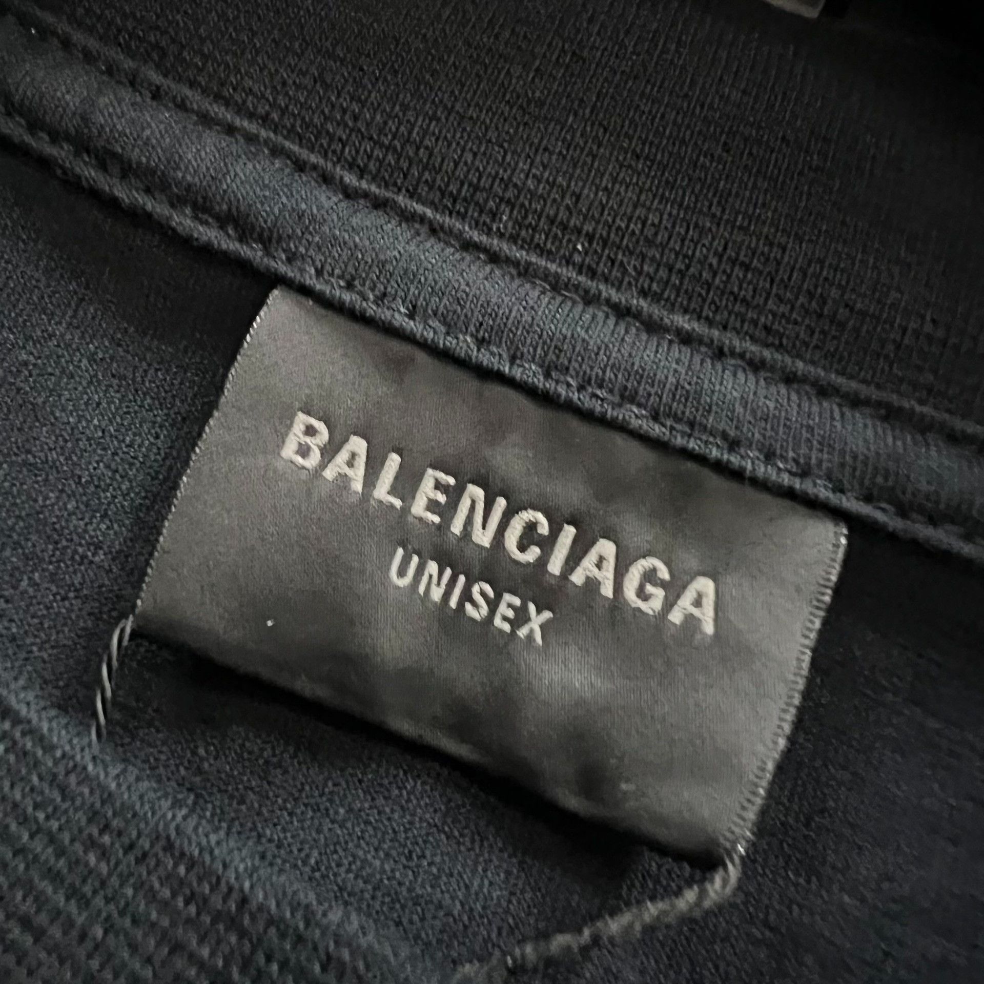 Balenciaga Balenciaga Valentine's Day Logo T-Shirt Size L Size US L / EU 52-54 / 3 - 4 Thumbnail