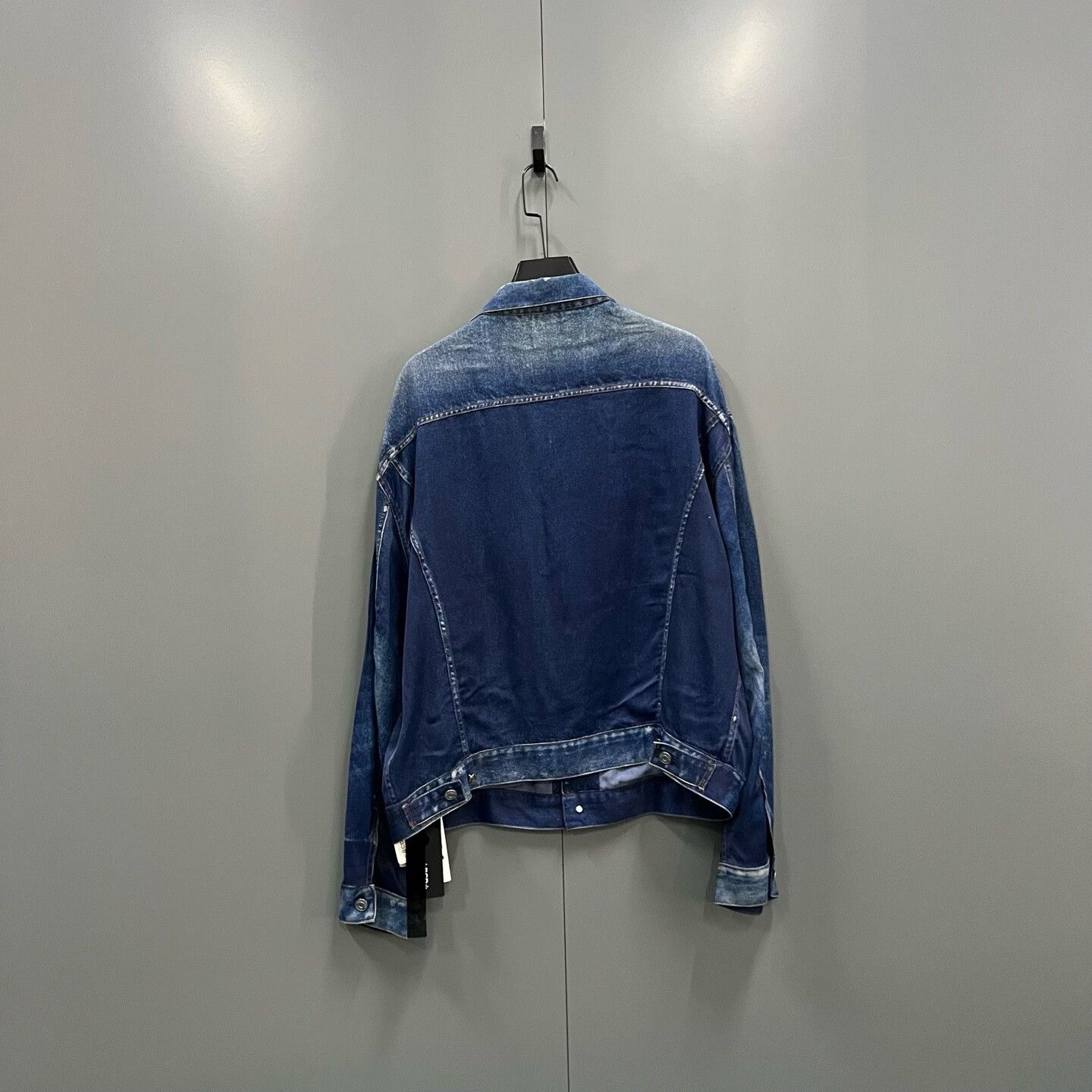 Balenciaga Balenciaga Washed Denim Jacket Size S Size US S / EU 44-46 / 1 - 3 Thumbnail