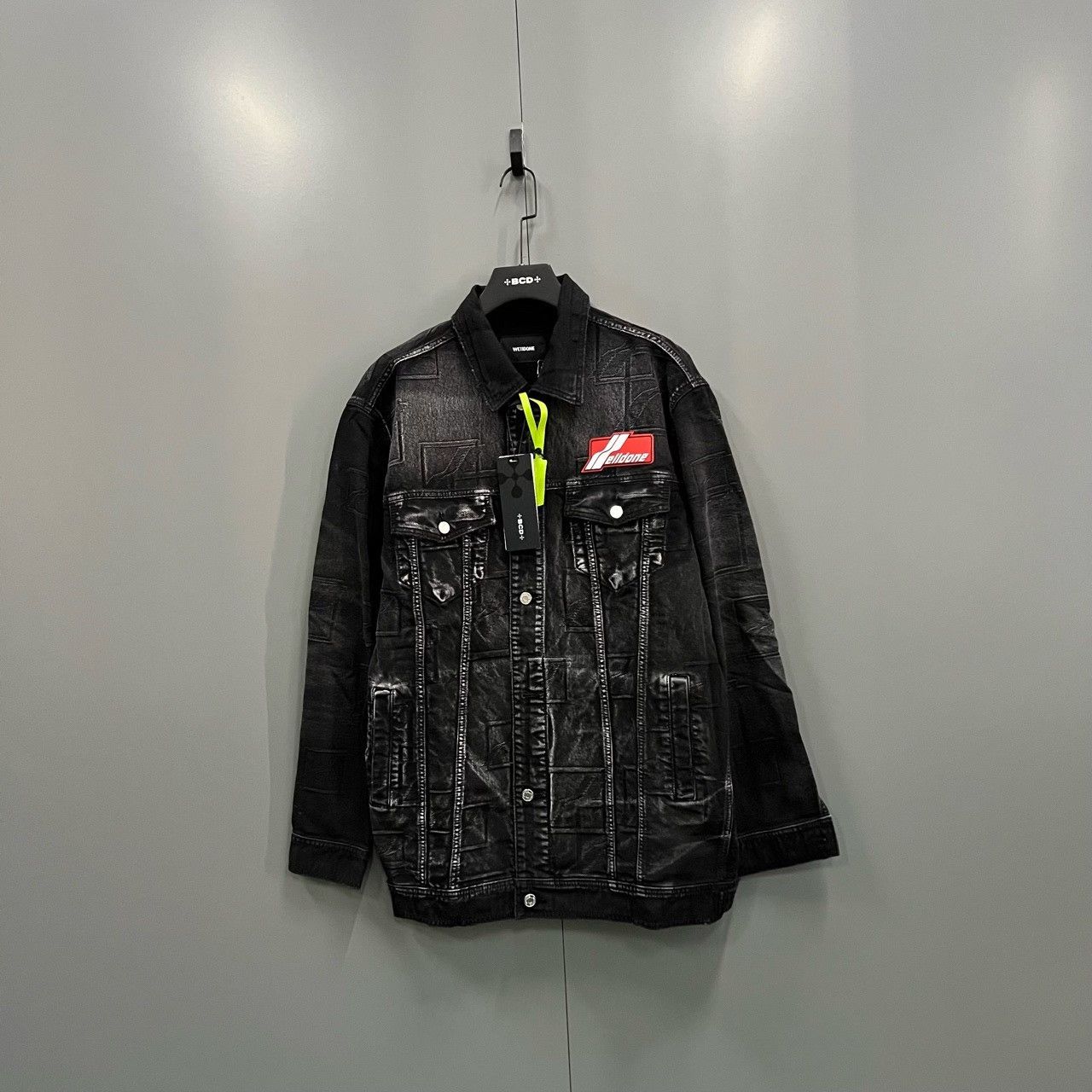 WE11DONE WE11DONE Wash Black Logo Denim Trucker Jacket Size M Size US M / EU 48-50 / 2 - 2 Thumbnail
