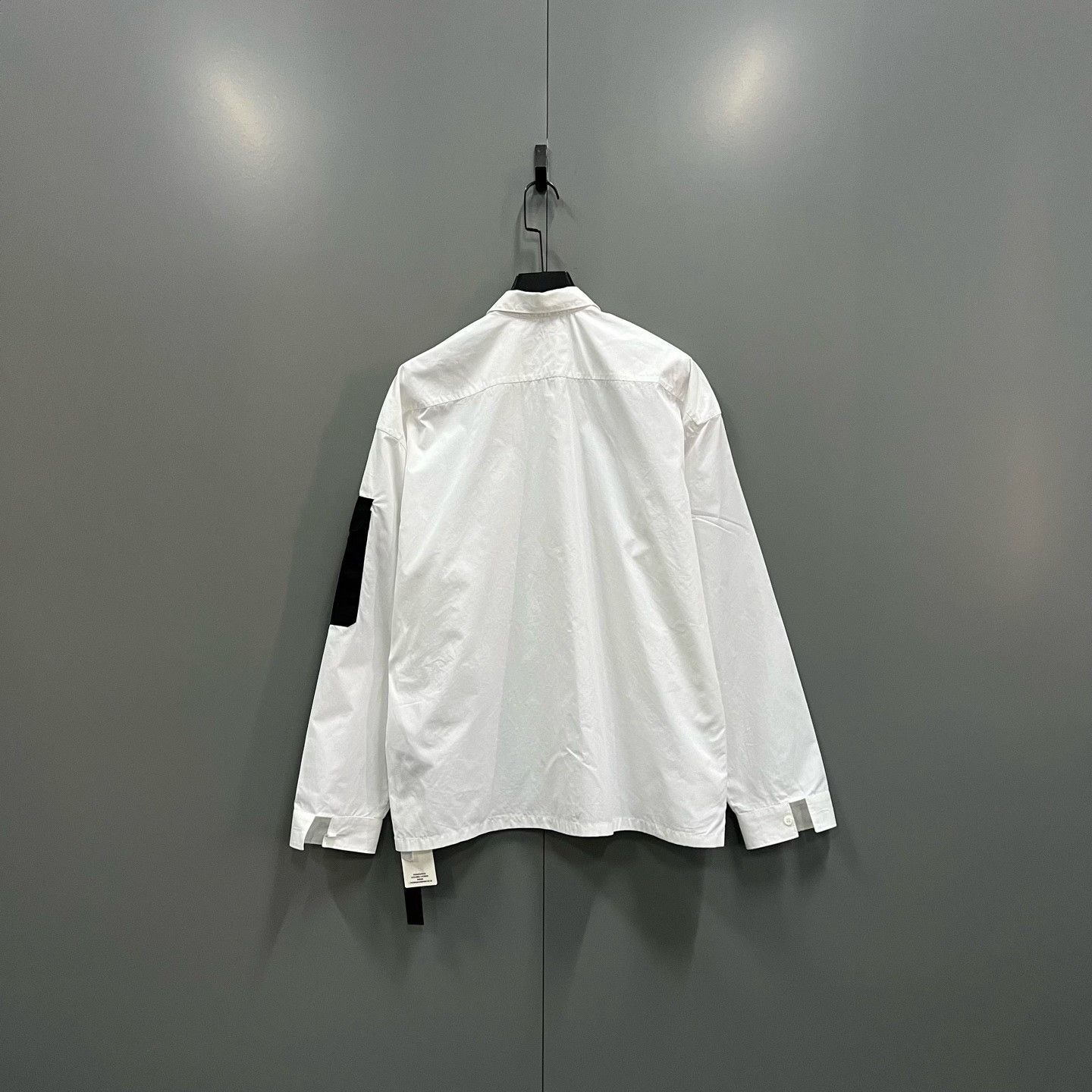 Prada Prada Logo Patch Zip Shirt US M Size US M / EU 48-50 / 2 - 3 Thumbnail