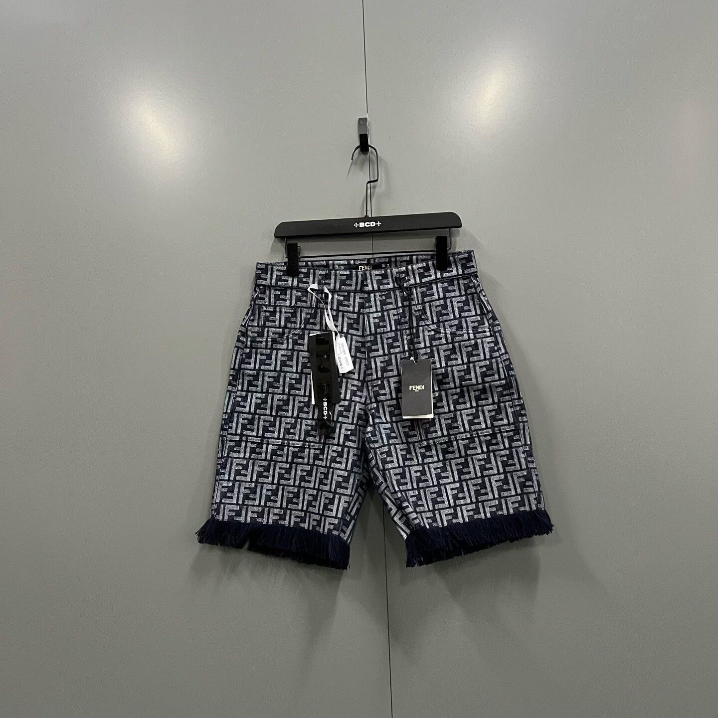 Fendi Fendi FF Logo Fringe Shorts Size 33 Size US 33 - 2 Thumbnail