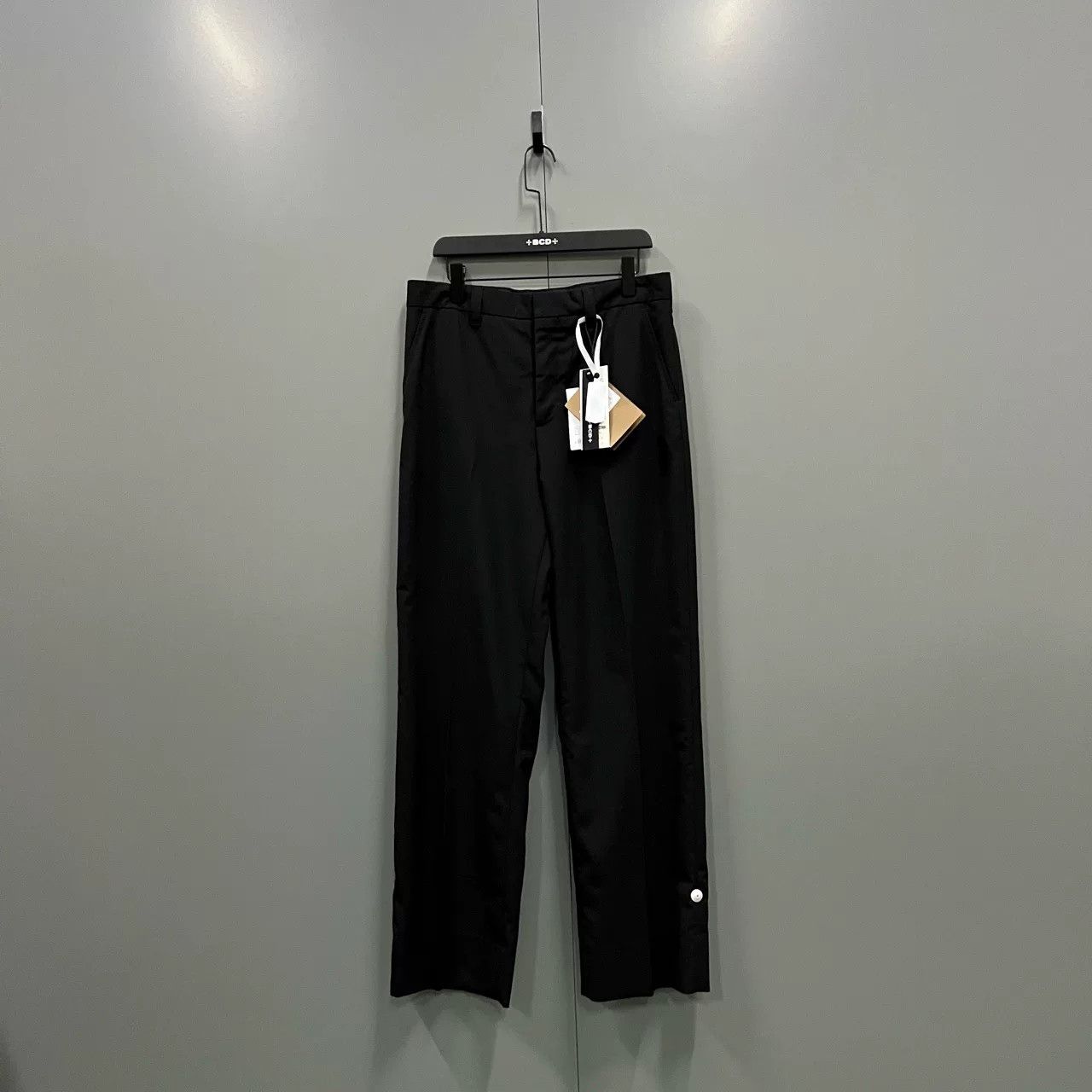 Burberry Burberry Black Wool Trousers Size 32 Size US 32 / EU 48 - 2 Thumbnail