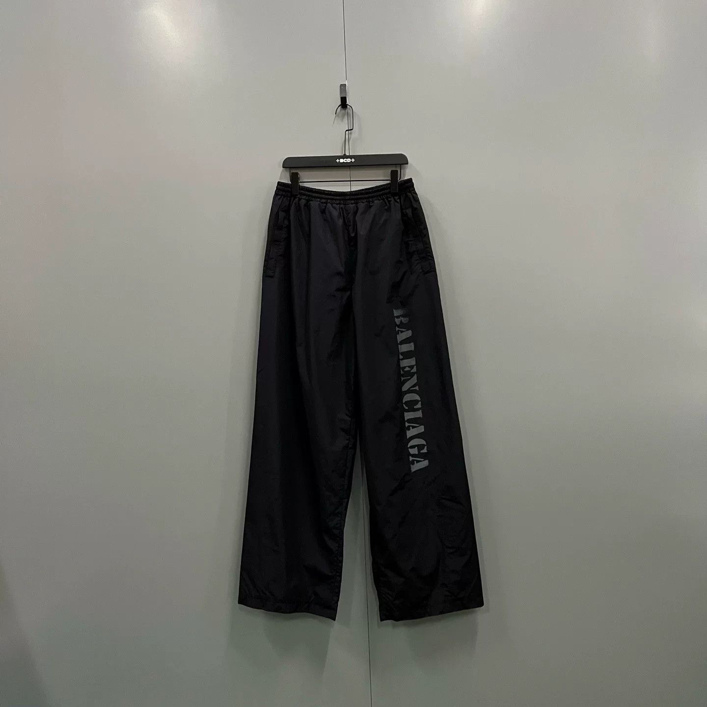 Balenciaga Balenciaga Logo Track Pants Size S Size US 30 / EU 46 - 2 Thumbnail