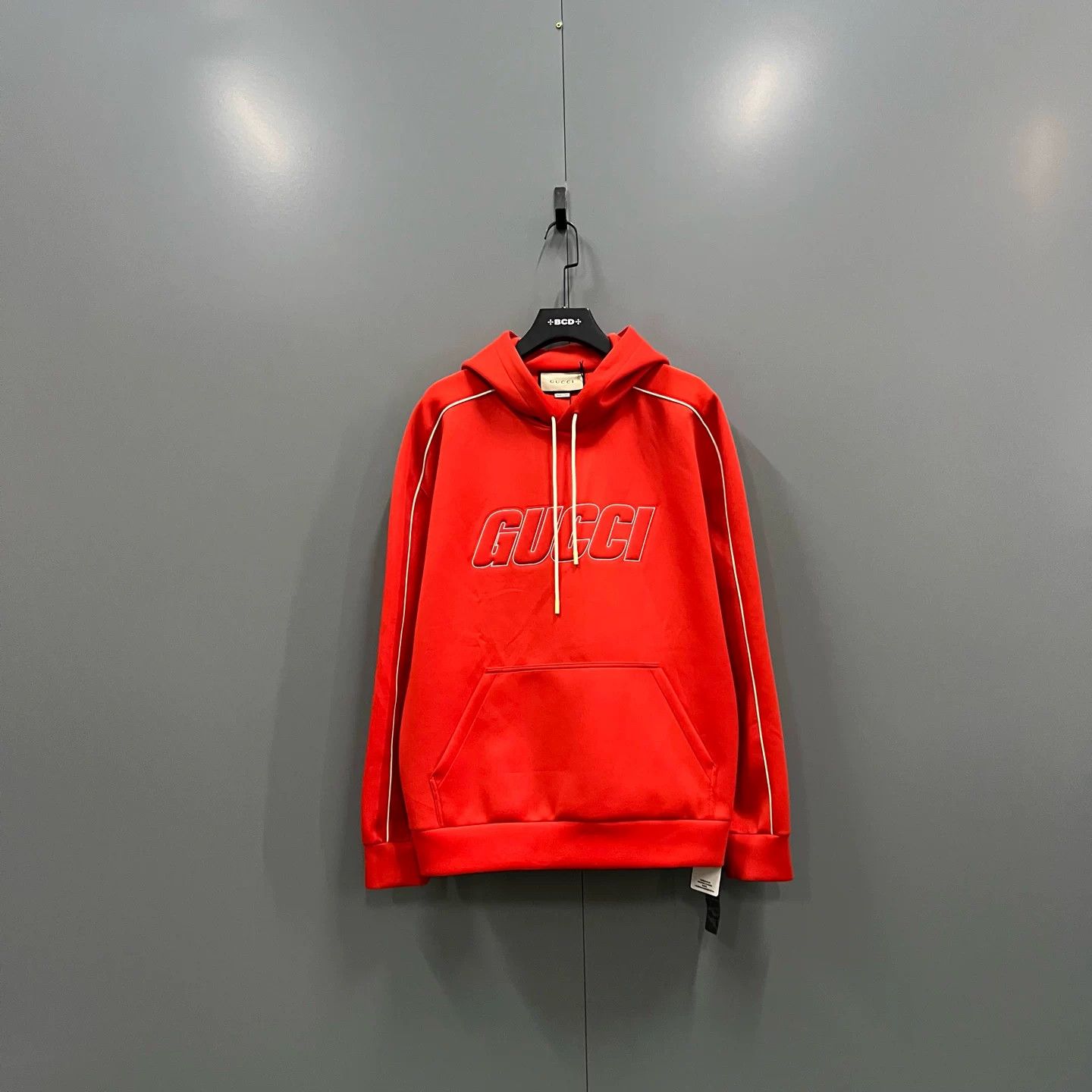 Gucci Gucci Logo Graphic Hoodie Size L Size US L / EU 52-54 / 3 - 2 Thumbnail