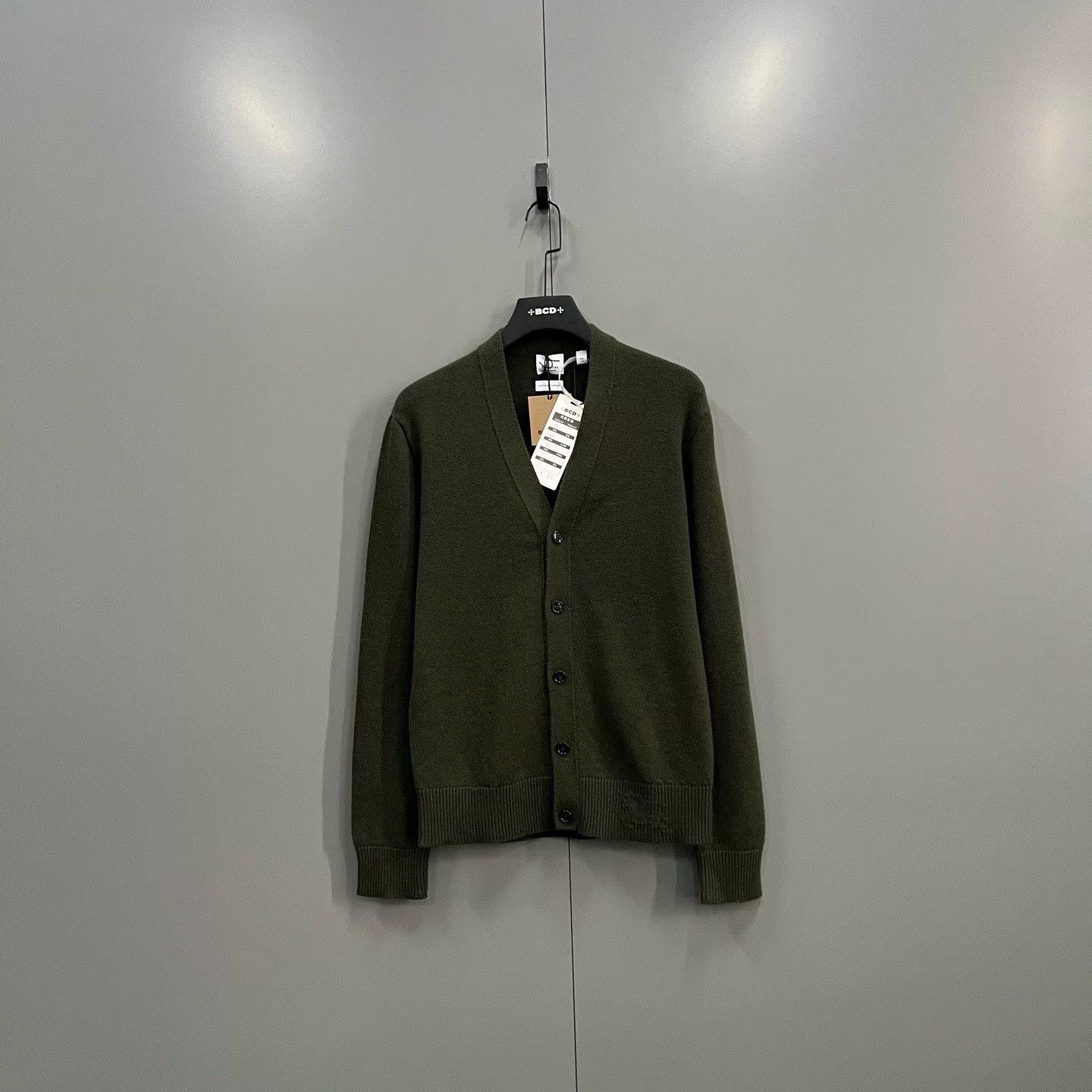 Burberry Burberry Cashmere V-Neck Cardigan Size XS Size US XS / EU 42 / 0 - 2 Thumbnail
