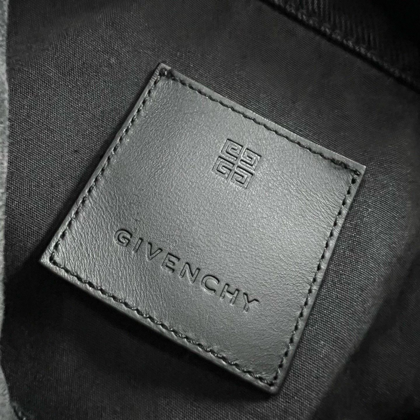 Givenchy Givenchy Logo Denim Vest Size XL Size US XL / EU 56 / 4 - 4 Thumbnail