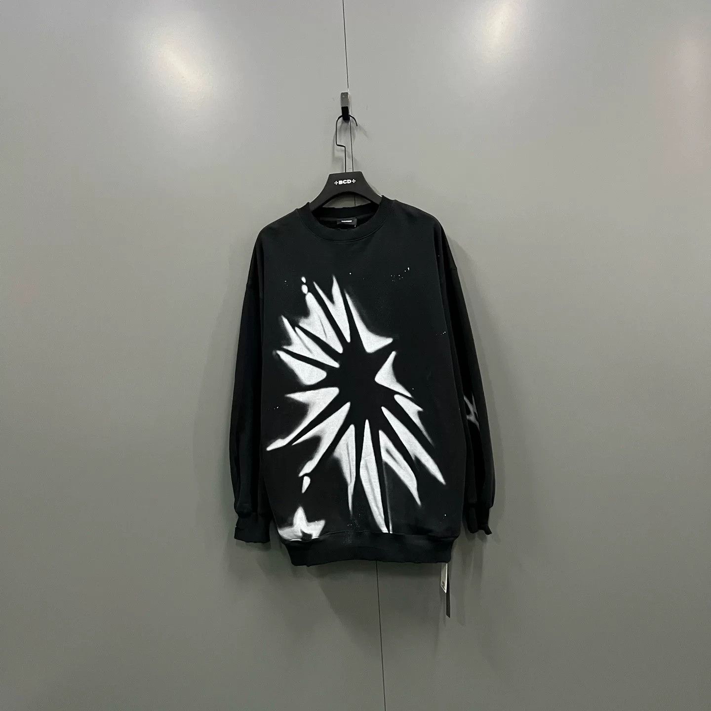WE11DONE WE11DONE Vintage Painting Washed Sweatshirt Size XS Size US XS / EU 42 / 0 - 2 Thumbnail