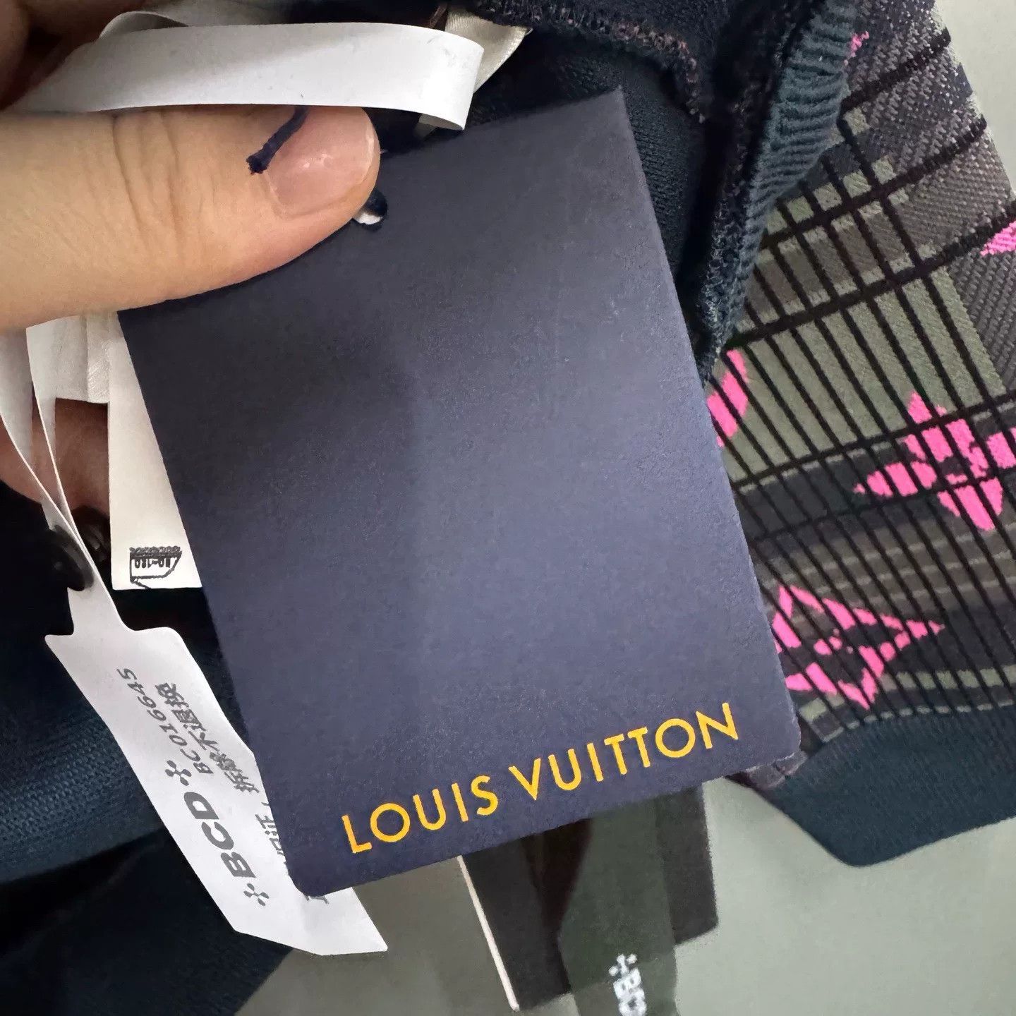 Louis Vuitton Louis Vuitton Monogram Plaid Sweater Size XL Size US XL / EU 56 / 4 - 6 Thumbnail