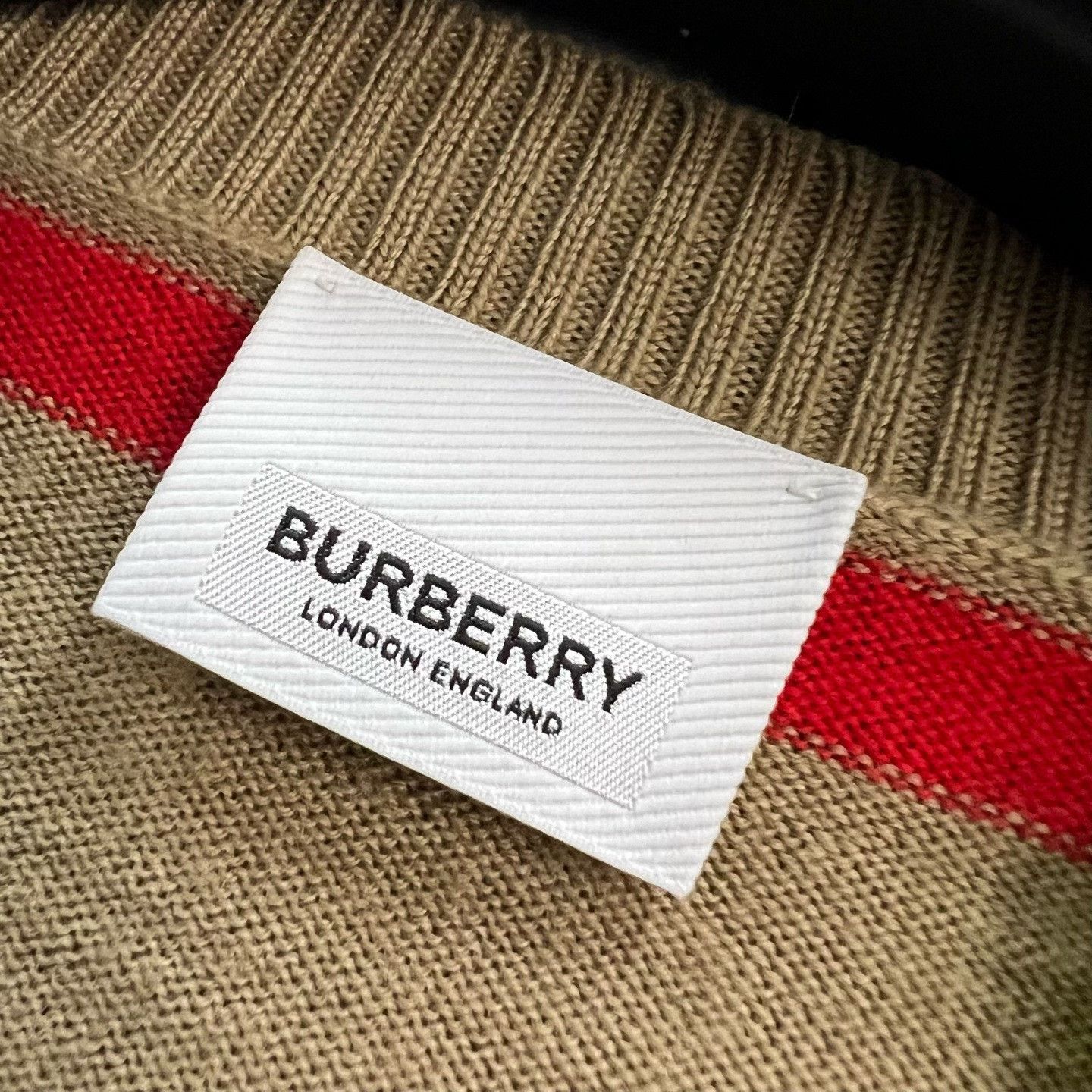 Burberry Burberry Striped V-Neck Cardigan Size M Size US M / EU 48-50 / 2 - 5 Thumbnail