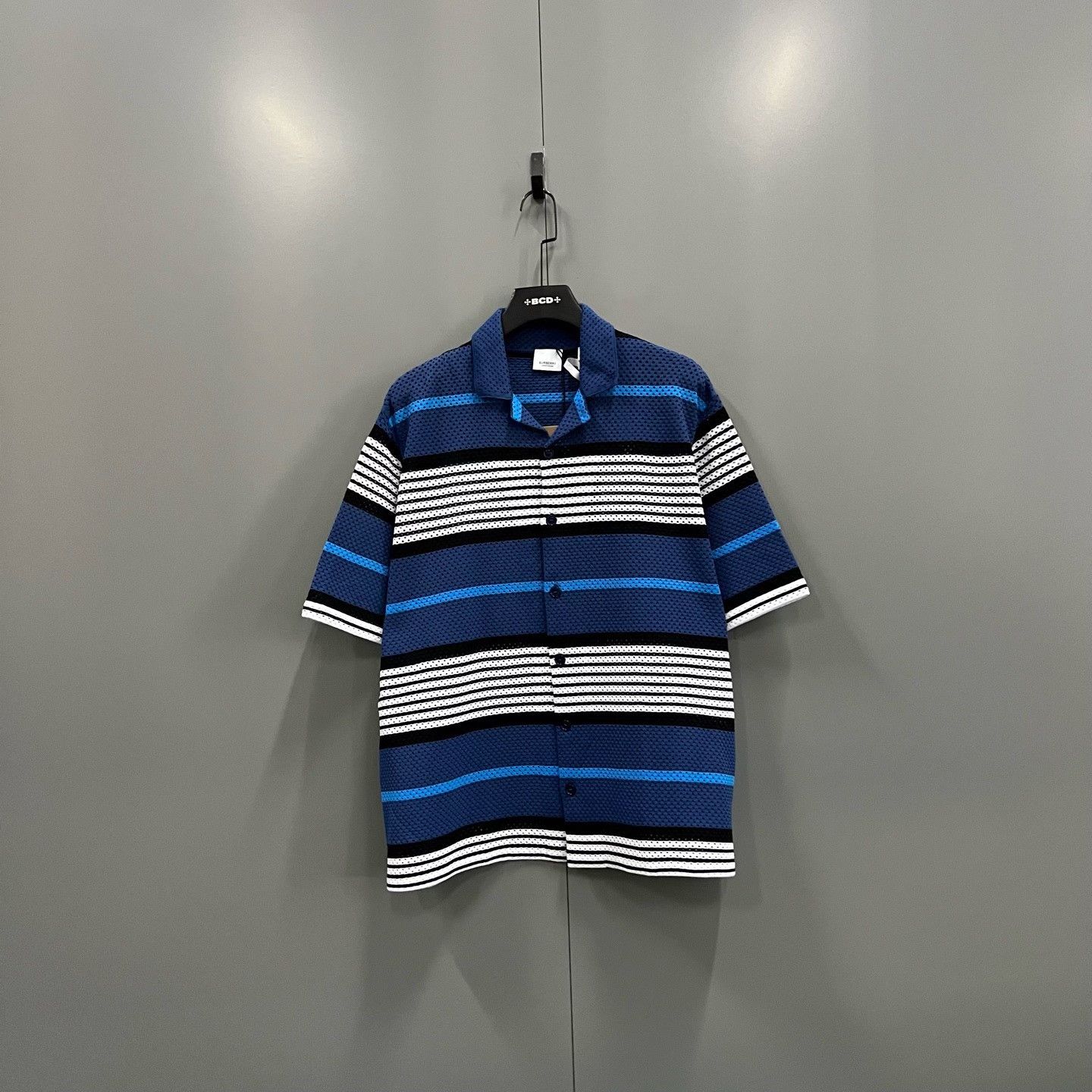 Burberry Burberry Striped Mesh Shirt Size L Size US L / EU 52-54 / 3 - 2 Thumbnail