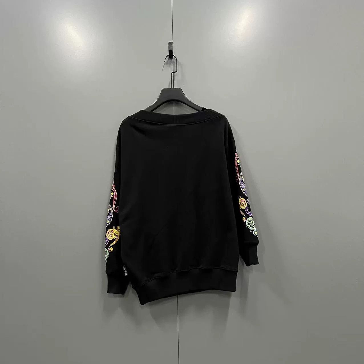 Versace Jeans Couture Versace Jeans Couture Floral Sweatshirt Size XS Size US XS / EU 42 / 0 - 3 Thumbnail