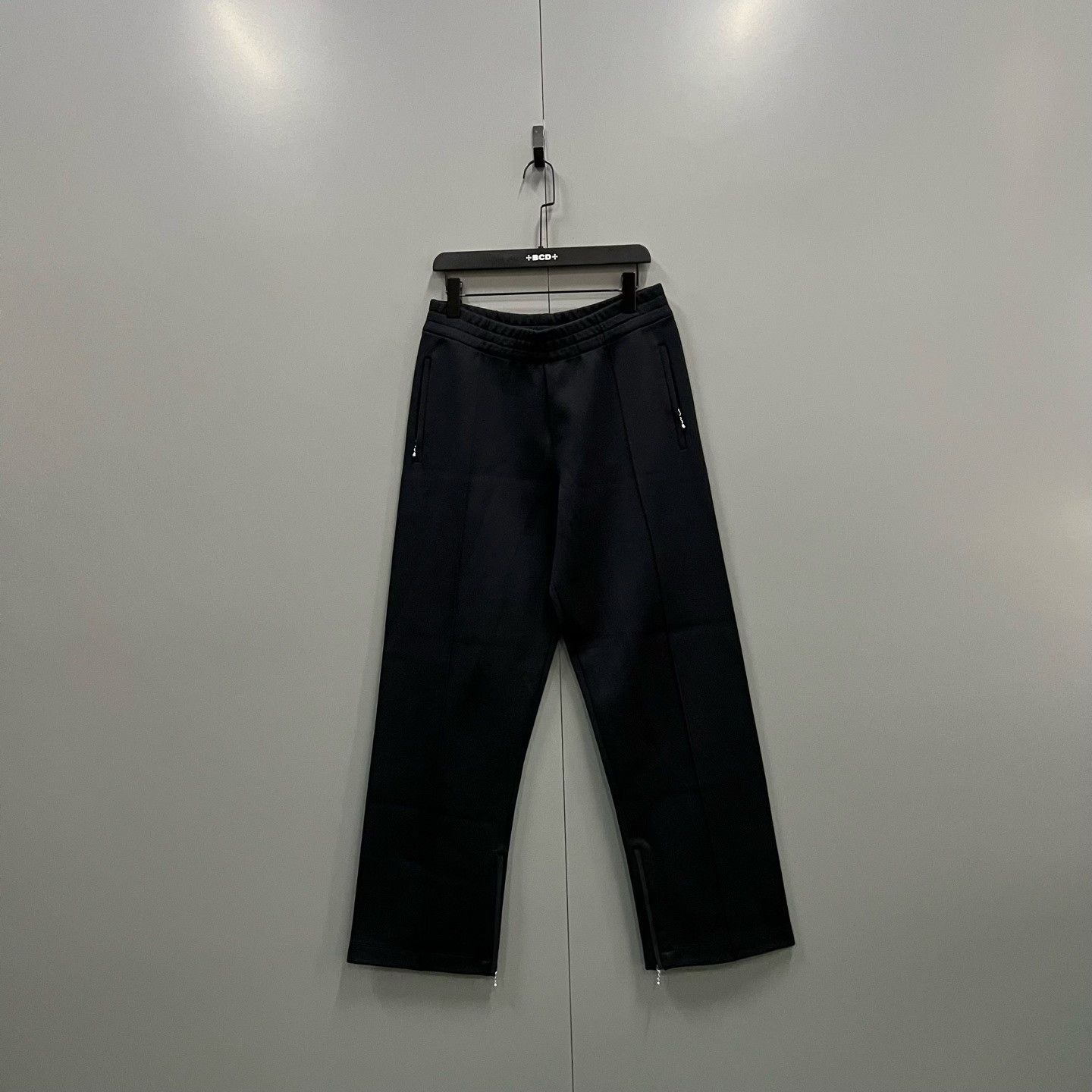 Burberry Burberry Logo Sweatpants Size 28 Size US 28 / EU 44 - 2 Thumbnail