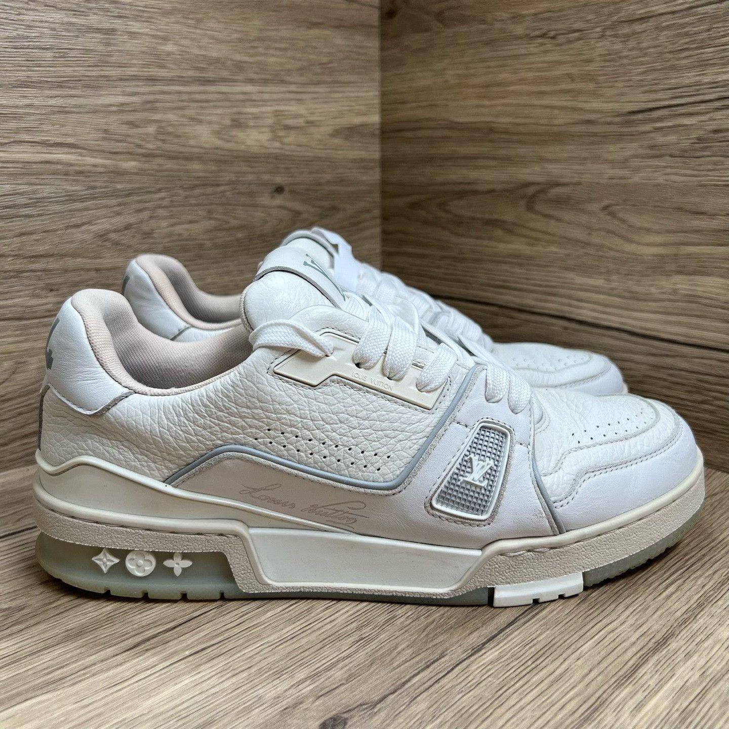 Louis Vuitton Louis Vuitton White Trainer Sneakers US 7.5 Size US 7.5 / EU 40-41 - 4 Thumbnail