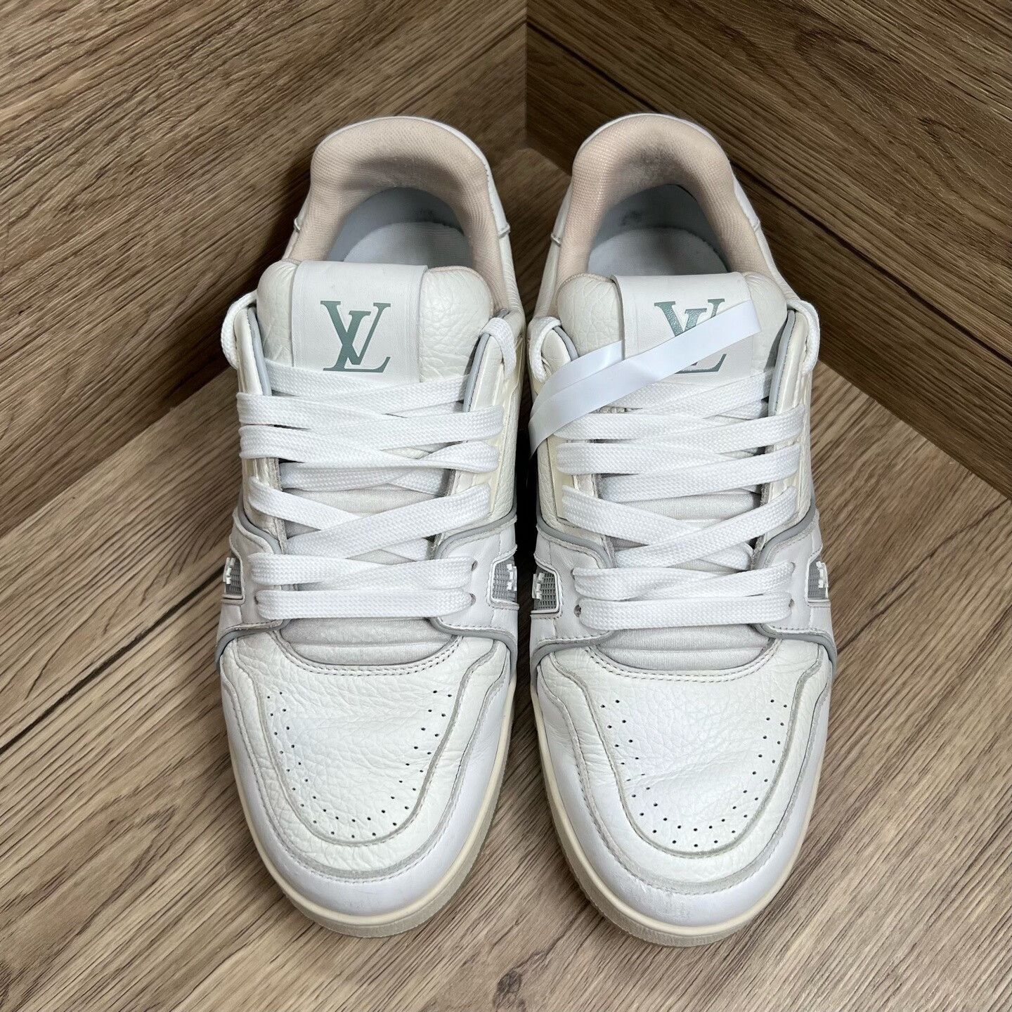 Louis Vuitton Louis Vuitton White Trainer Sneakers US 7.5 Size US 7.5 / EU 40-41 - 3 Thumbnail