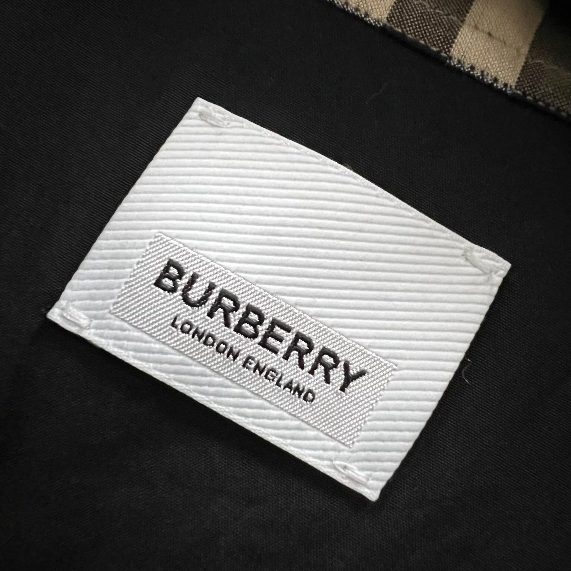 Burberry Burberry TB Embroidery Button Up Shirt XL Size US XL / EU 56 / 4 - 5 Thumbnail