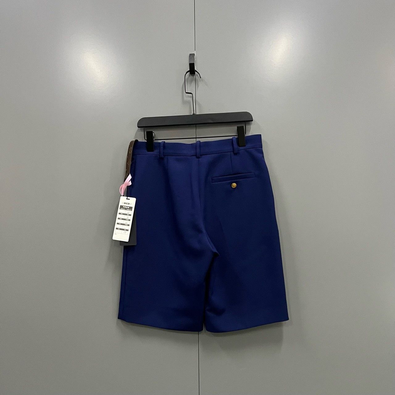 Louis Vuitton Louis Vuitton Navy Gold Button Shorts Size 38 Size 27" / US 4 / IT 40 - 3 Thumbnail