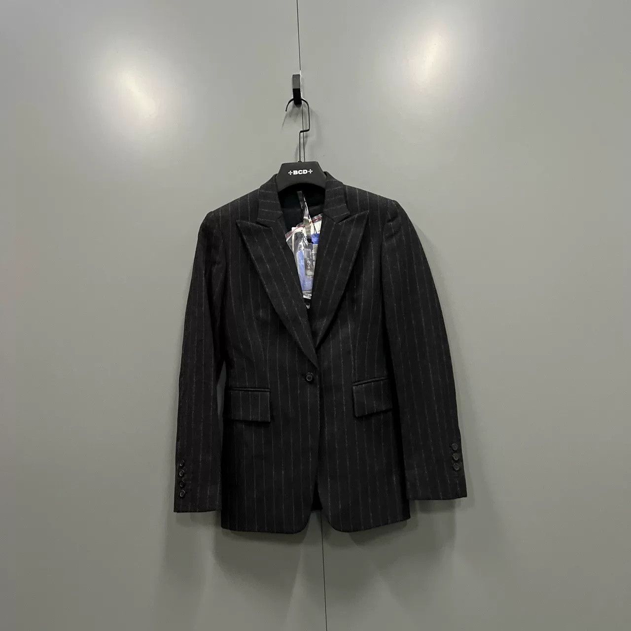 Gucci Gucci Striped Wool Blazer Size IT 38 Size XS / US 0-2 / IT 36-38 - 2 Thumbnail