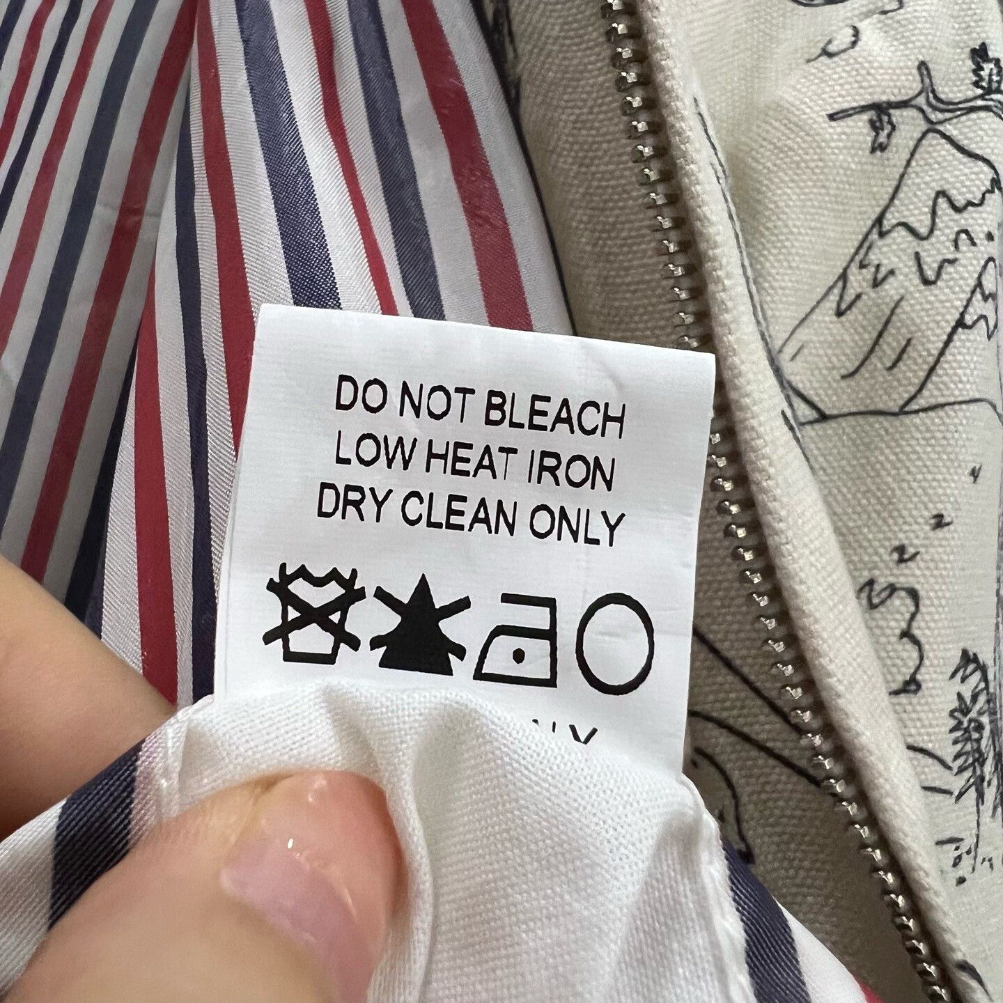 Thom Browne Thom Browne Bear Camp Toile Golf Jacket Size XXS Size US XXS / EU 40 - 5 Thumbnail