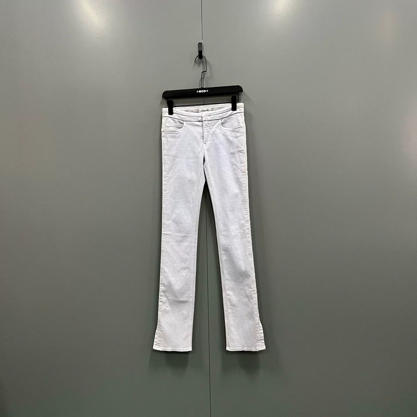 Chanel Chanel Bleached Denim Jeans Size 34 Size 25" / US 0 / IT 36 - 2 Thumbnail