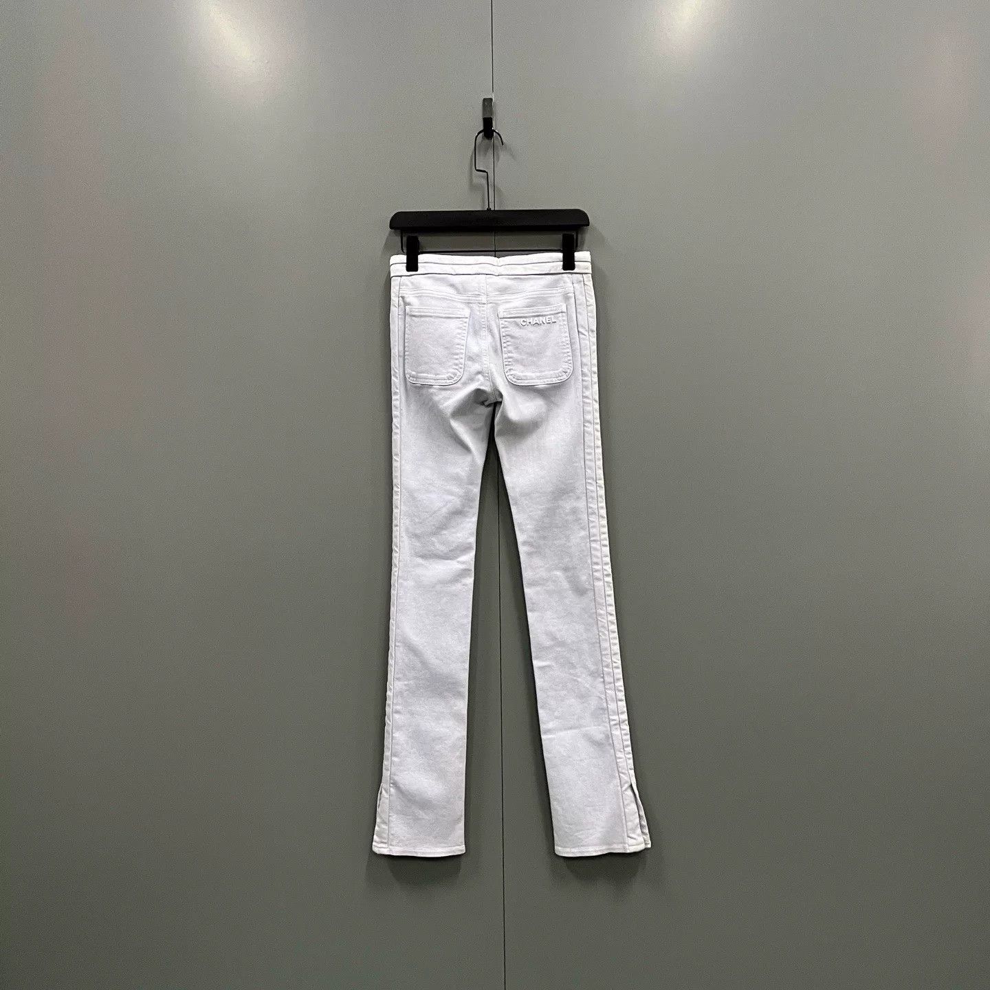 Chanel Chanel Bleached Denim Jeans Size 34 Size 25" / US 0 / IT 36 - 3 Thumbnail