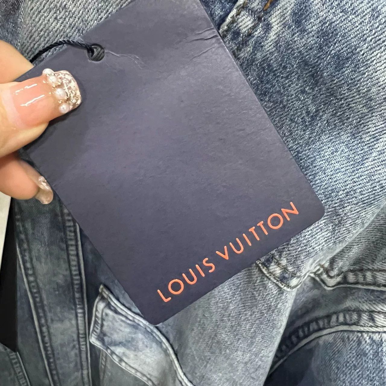 Louis Vuitton Louis Vuitton Washed Denim Shirt Size M Size US M / EU 48-50 / 2 - 8 Thumbnail