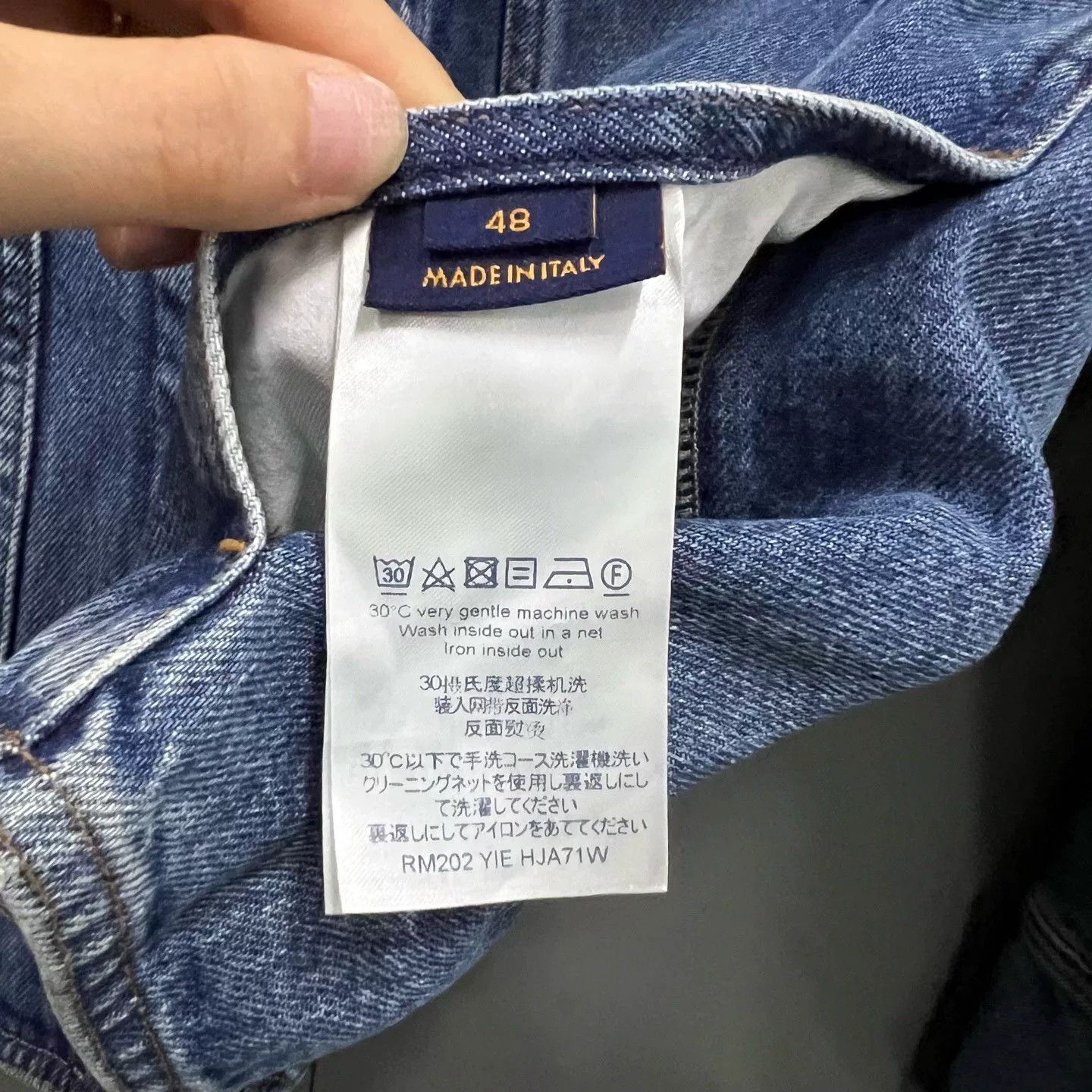 Louis Vuitton Louis Vuitton Monogram Gradient Denim Jacket Size M Size US M / EU 48-50 / 2 - 5 Thumbnail