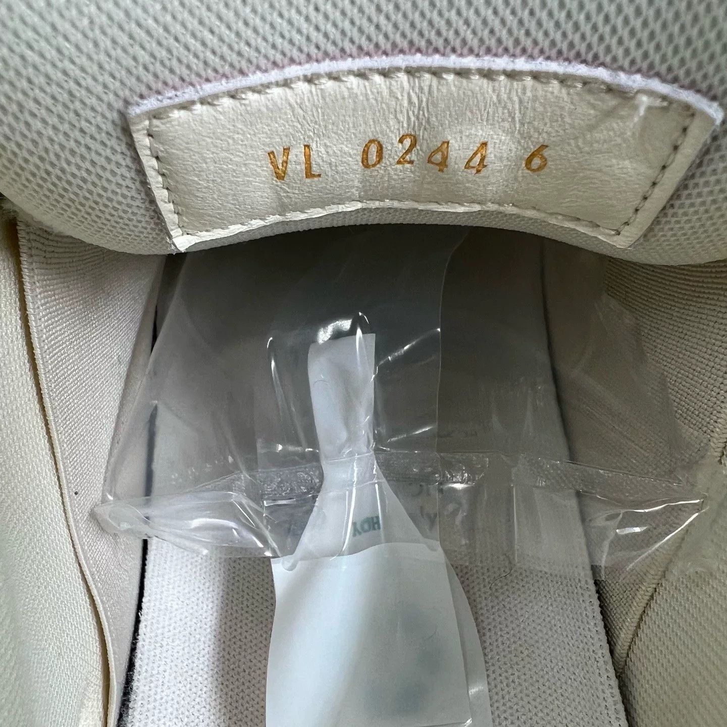 Louis Vuitton Louis Vuitton Rainbow Trainer Sneakers Size US 7 Size US 7 / EU 40 - 8 Thumbnail