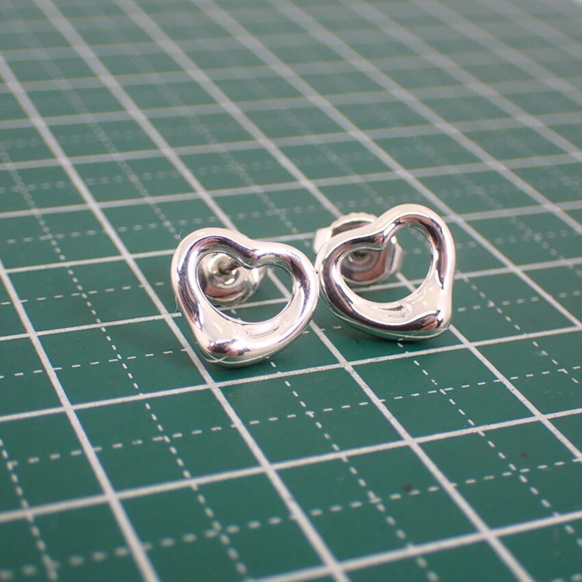 Tiffany & Co. TIFFANY & Co. 925 Heart Earrings Size ONE SIZE - 9 Thumbnail