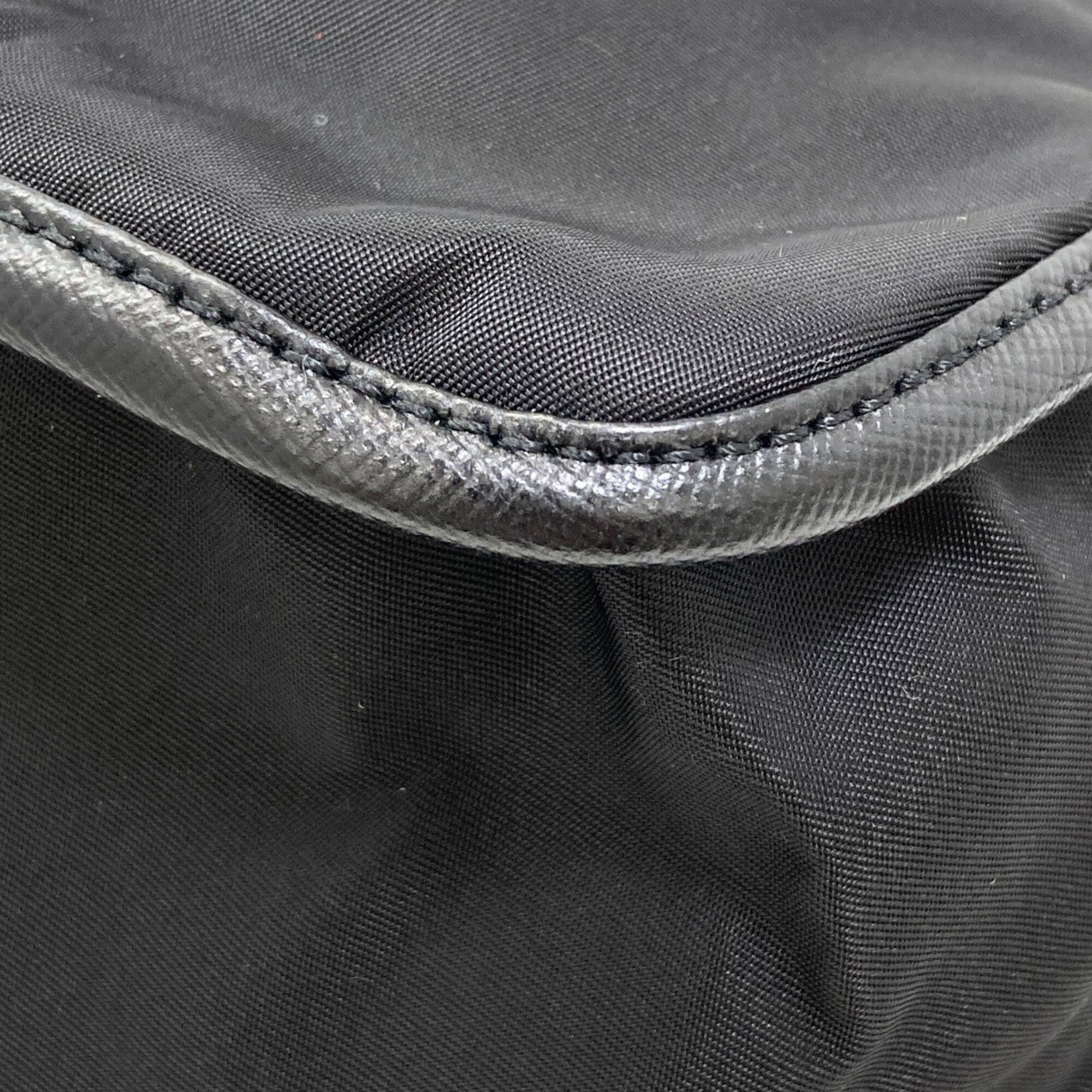 Prada Prada logo hardware shoulder bag, nylon, women's. Size ONE SIZE - 16 Thumbnail