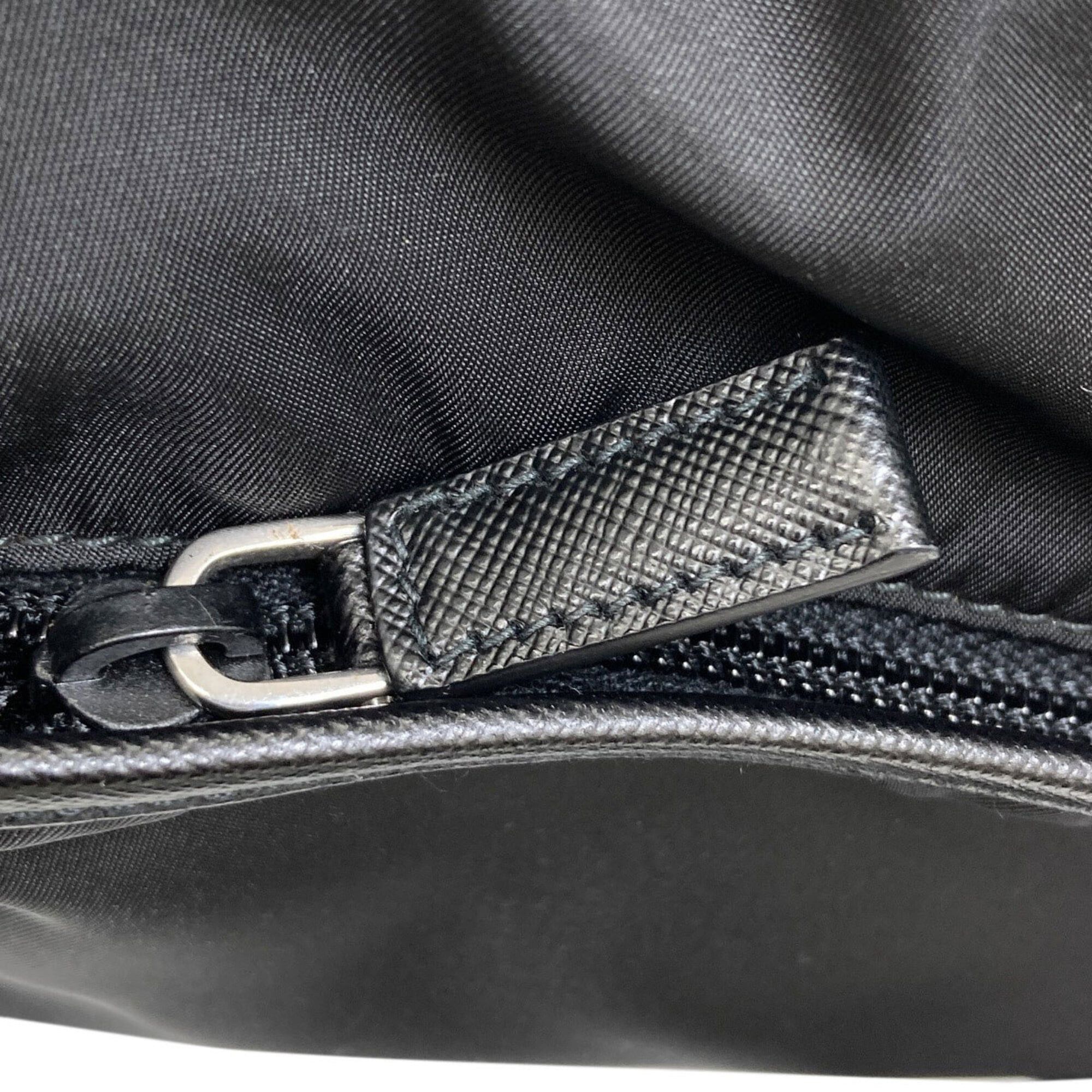 Prada Prada logo hardware shoulder bag, nylon, women's. Size ONE SIZE - 11 Thumbnail