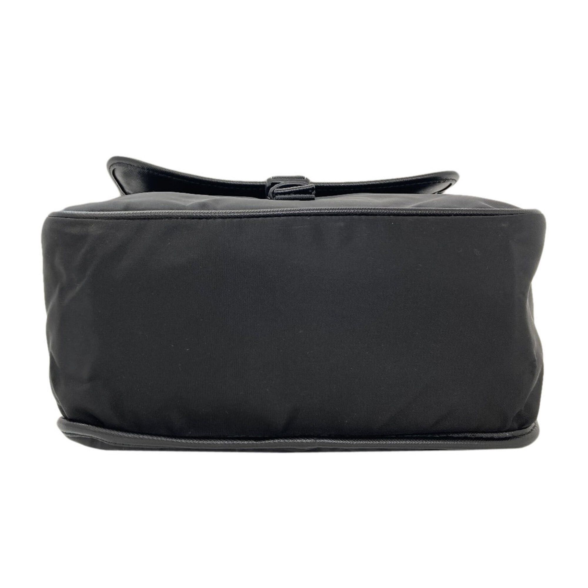 Prada Prada logo hardware shoulder bag, nylon, women's. Size ONE SIZE - 4 Thumbnail