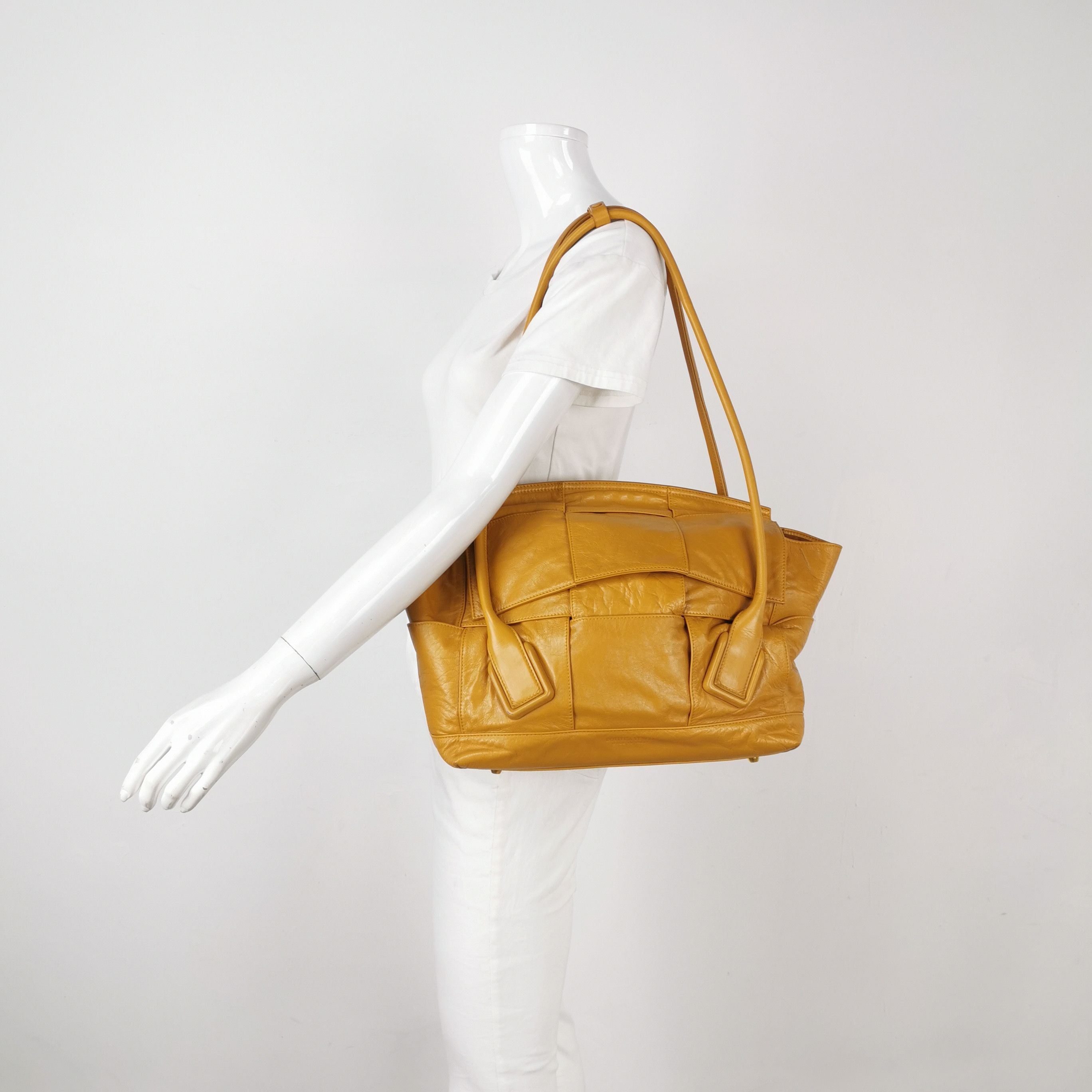 Bottega Veneta Bottega Veneta Women os Shoulder Bags Size ONE SIZE - 2 Thumbnail