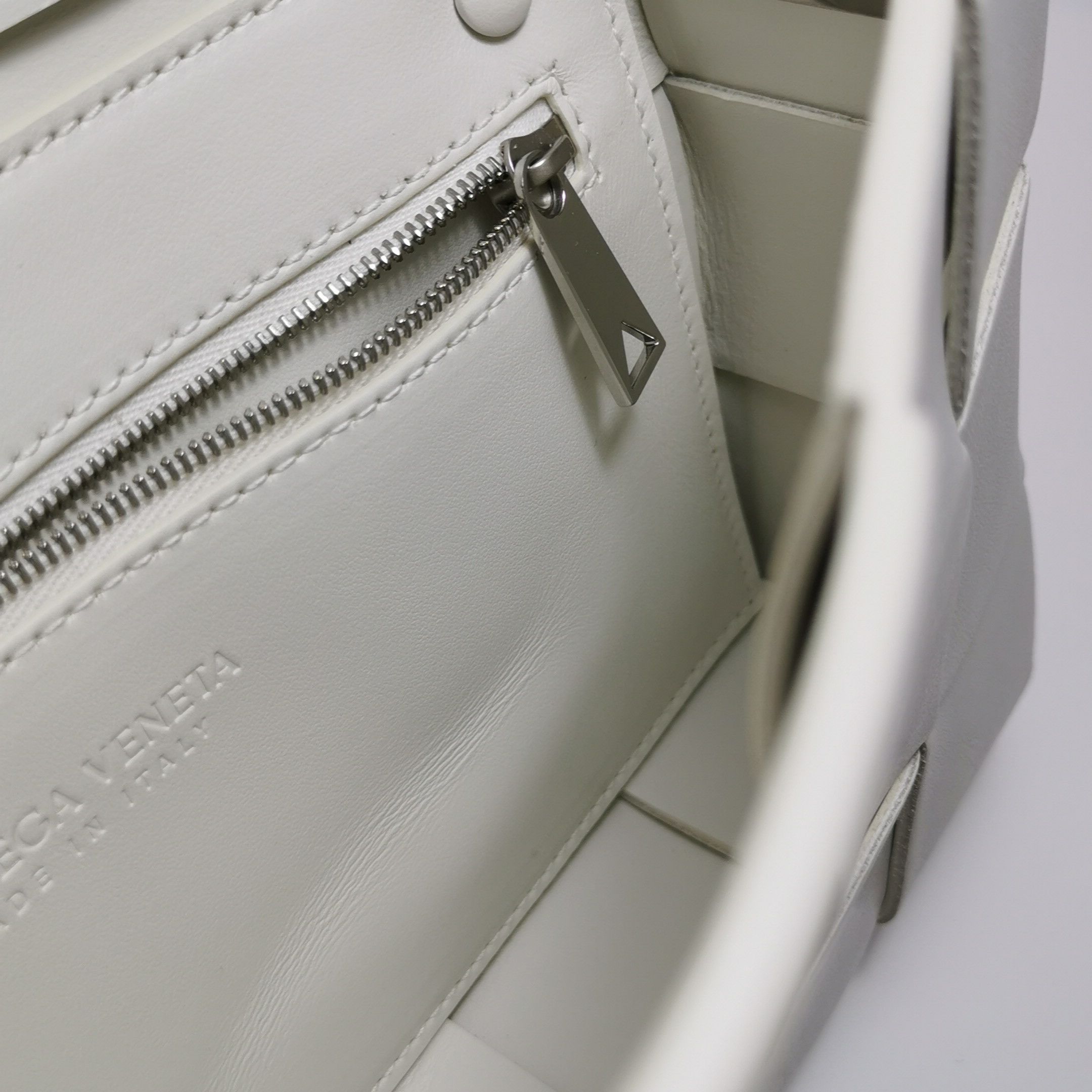 Bottega Veneta Bottega Veneta Women os Crossbody Bags Size ONE SIZE - 19 Thumbnail
