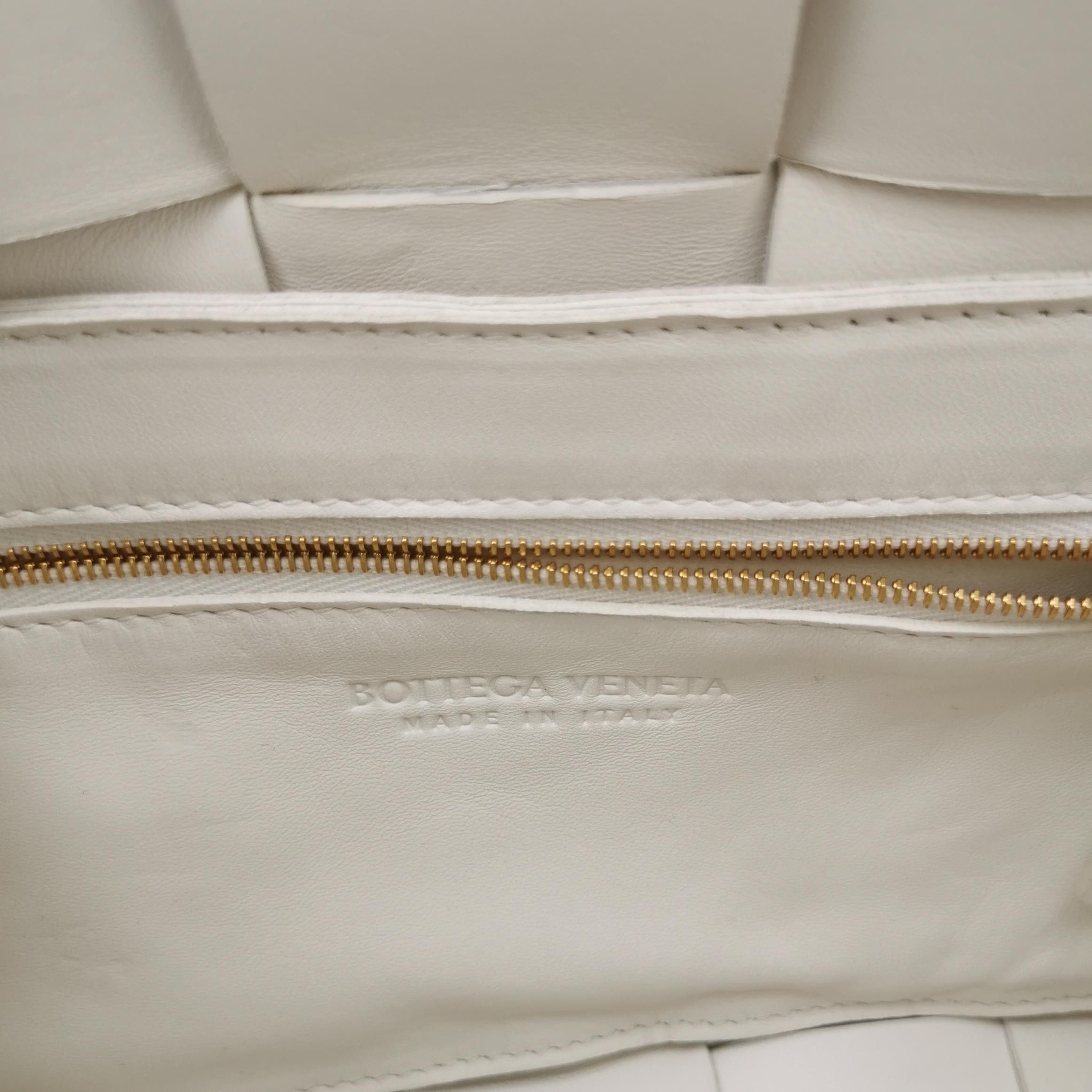 Bottega Veneta Bottega Veneta Women os Shoulder Bags Size ONE SIZE - 8 Thumbnail