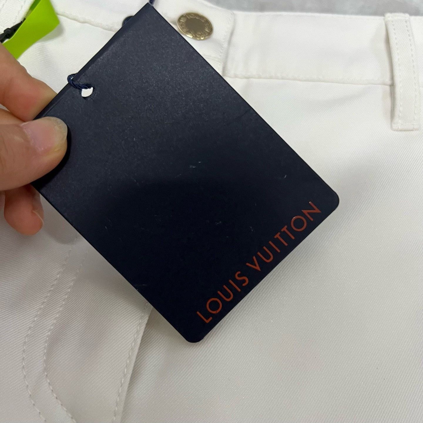 Louis Vuitton Louis Vuitton White Shorts Size 38 Size 27" / US 4 / IT 40 - 5 Thumbnail