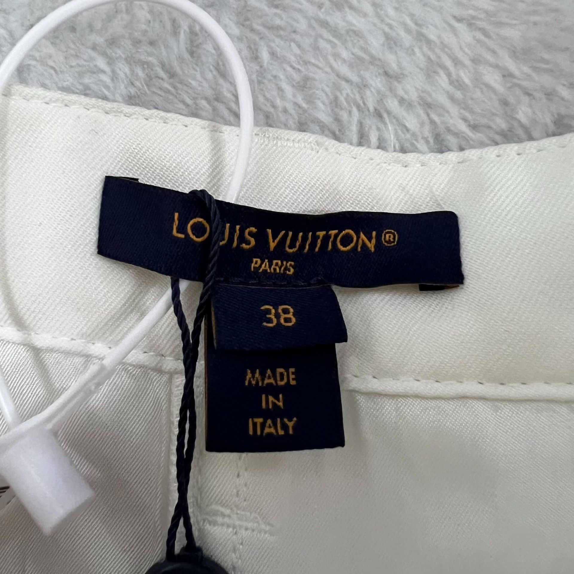Louis Vuitton Louis Vuitton White Shorts Size 38 Size 27" / US 4 / IT 40 - 4 Thumbnail
