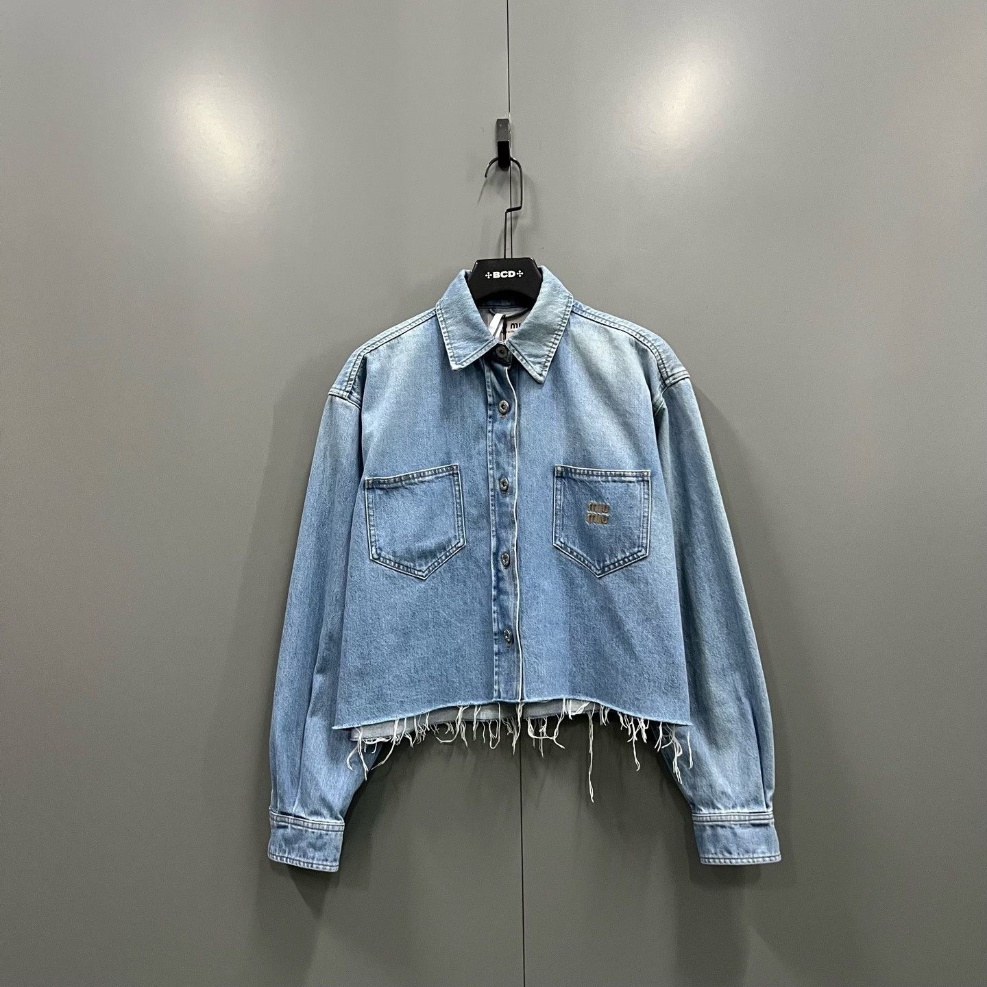 Miu Miu Miu Miu Logo Embroidered Denim Jacket Size 40 Size S / US 4 / IT 40 - 2 Thumbnail
