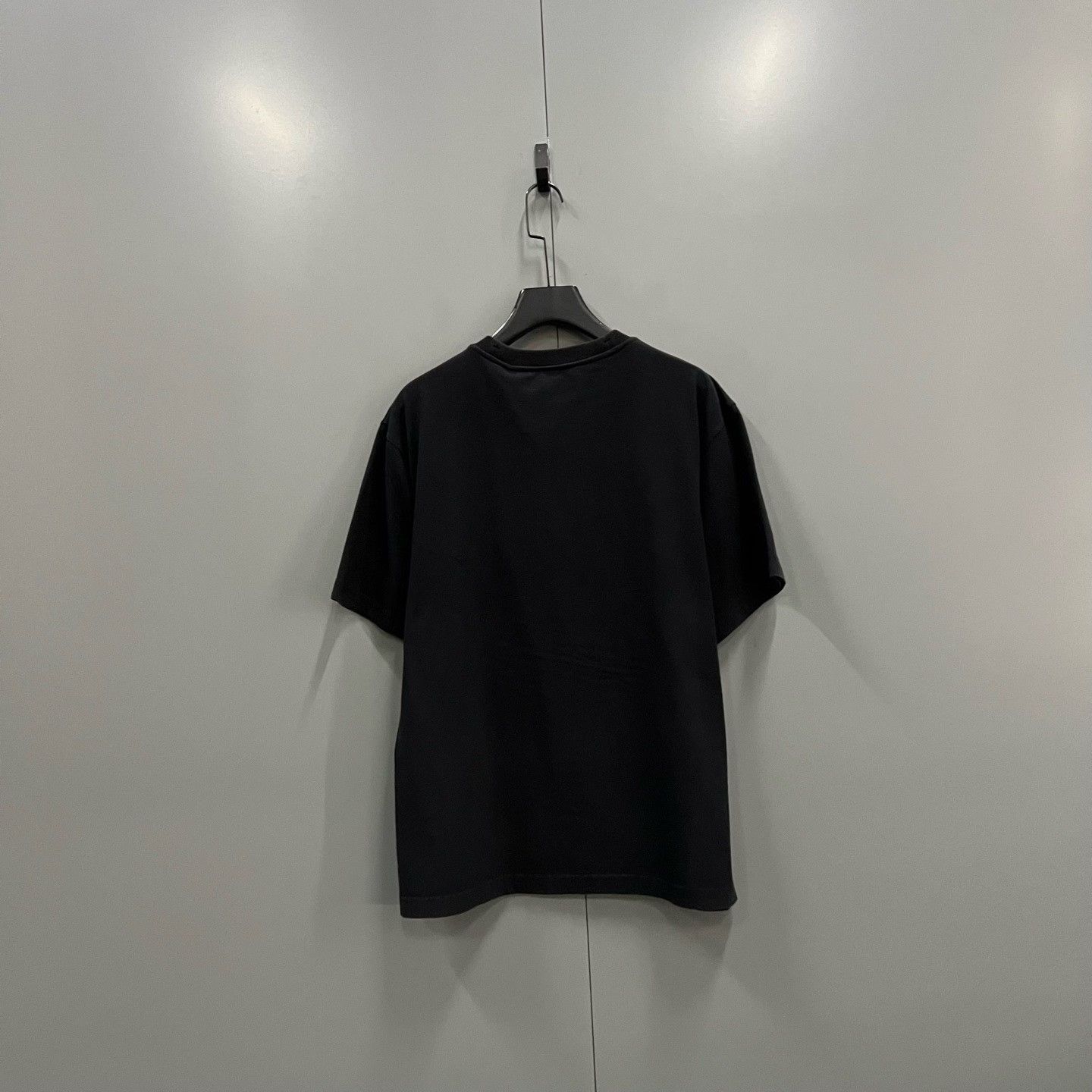 Burberry Burberry Equestrian Knight Embroidered T-Shirt Size XL Size US XL / EU 56 / 4 - 3 Thumbnail