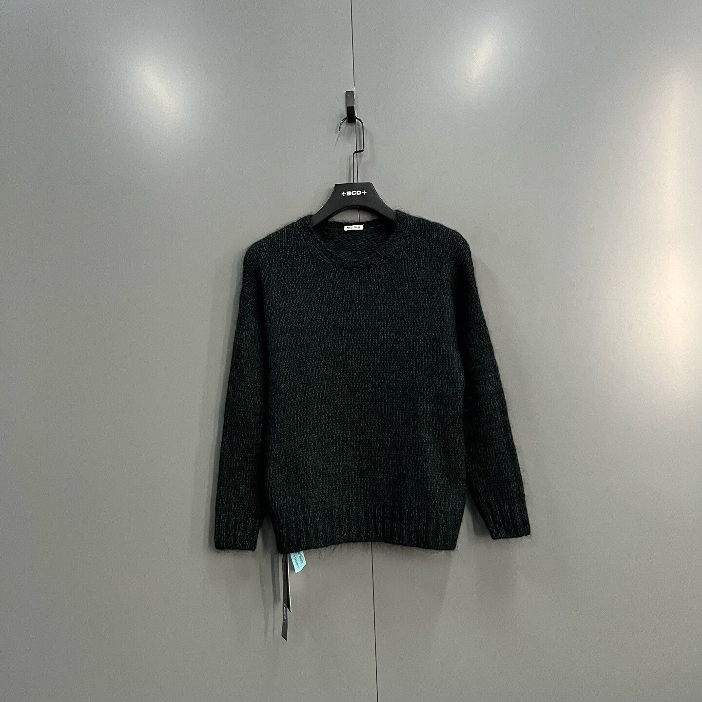 Miu Miu Miu Miu Round Neck Knit Sweater Size 38 Size XS / US 0-2 / IT 36-38 - 2 Thumbnail