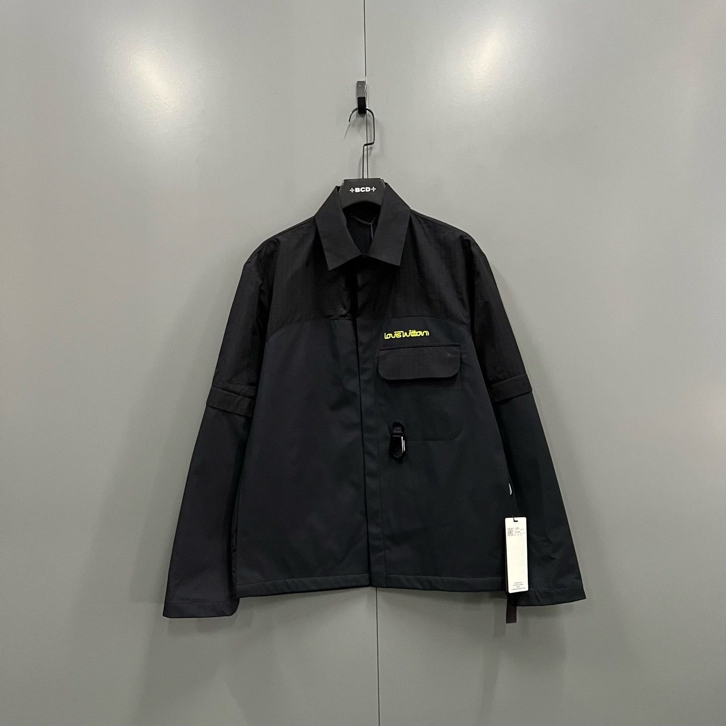 Louis Vuitton Louis Vuitton Logo Print Shirt Jacket Size M Size US M / EU 48-50 / 2 - 2 Thumbnail